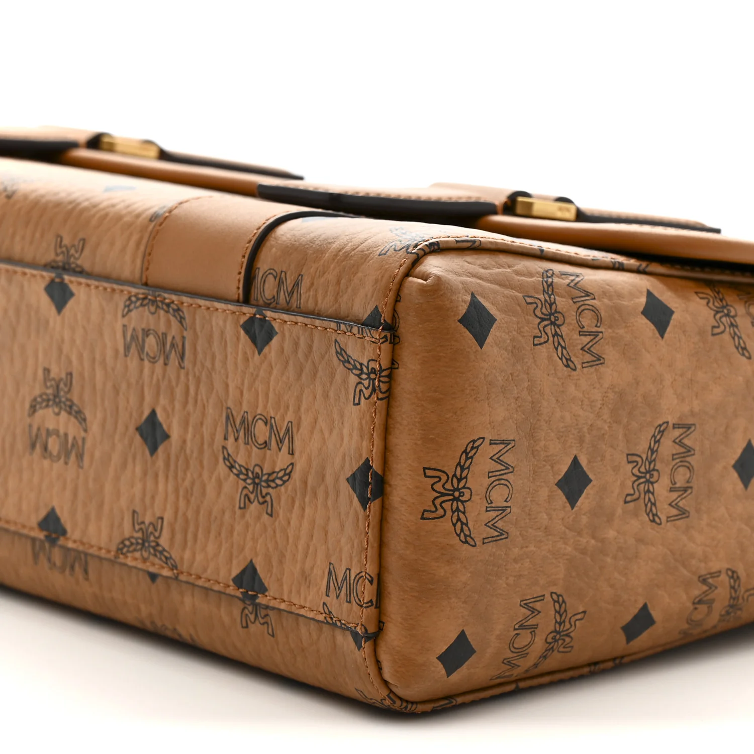 Visetos Medium Aren Messenger Bag Cognac - Image 10