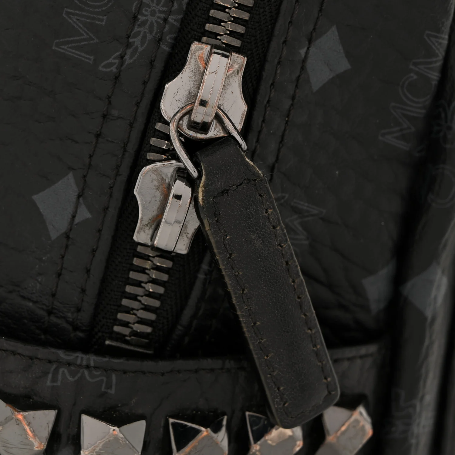 Visetos Small Side Stud Stark Backpack Black - Image 13