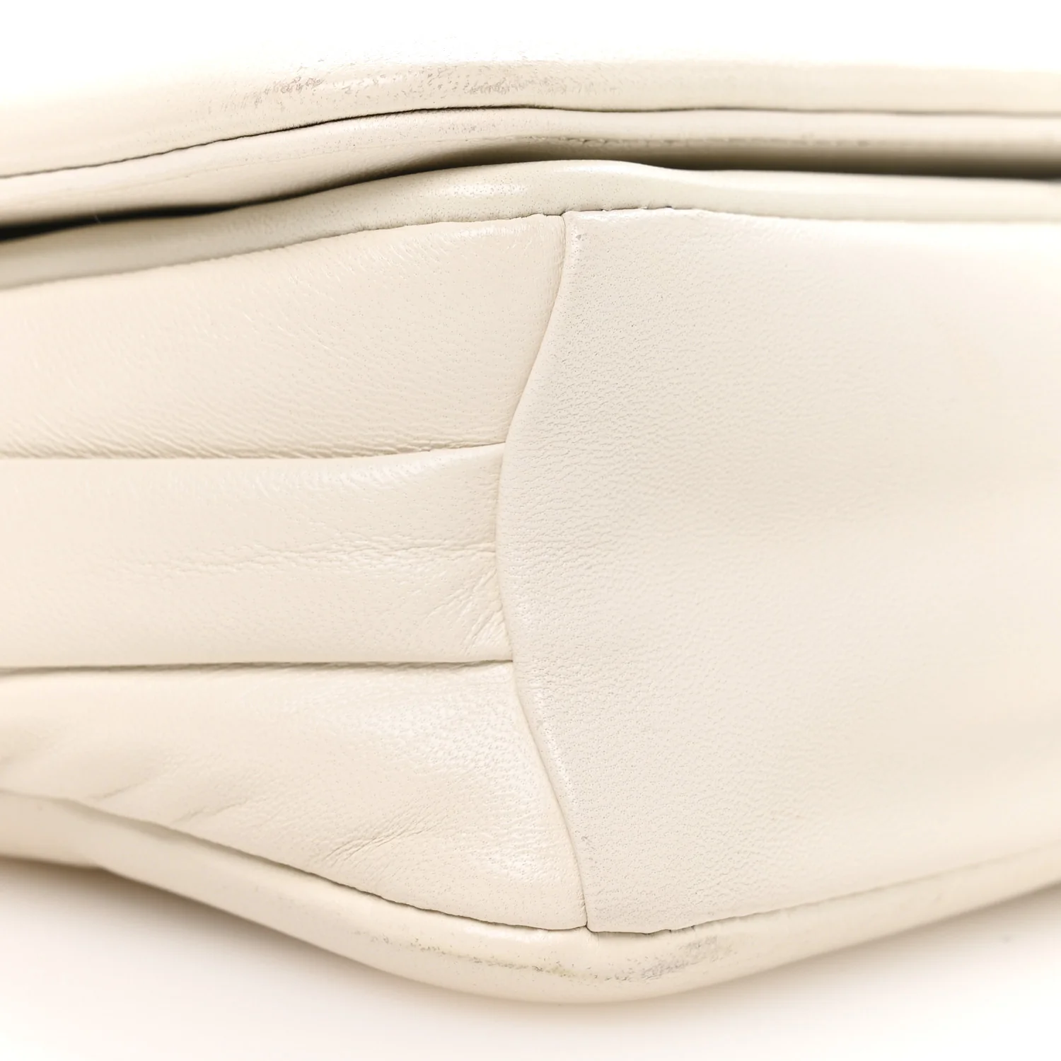 Nappa Matelasse Chain Shoulder Bag White - Image 9