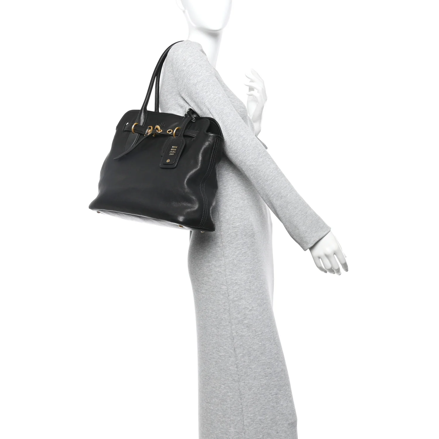Nappa Medium Aventure Bag Black - Image 2