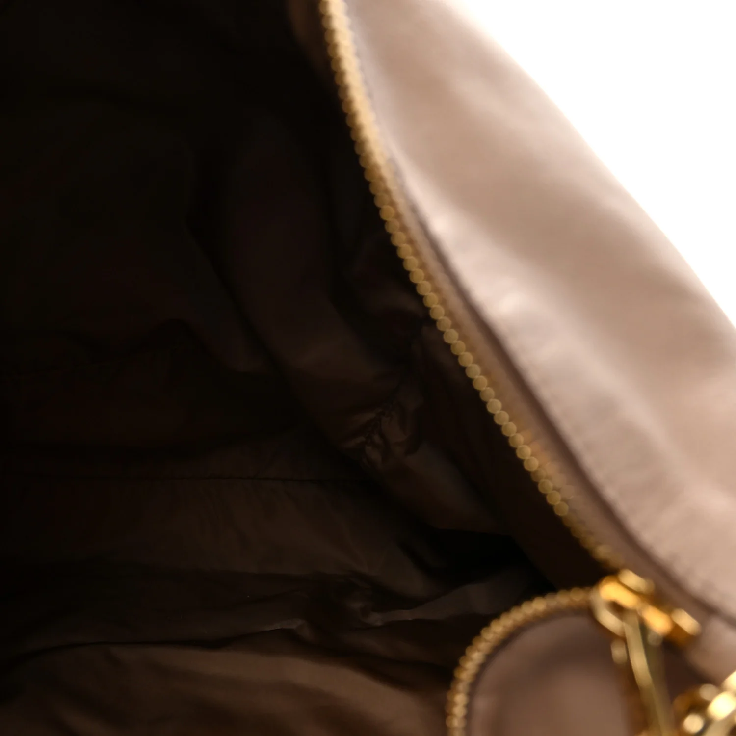 Soft Calf Softy Shoulder Bag Cammeo - Image 5
