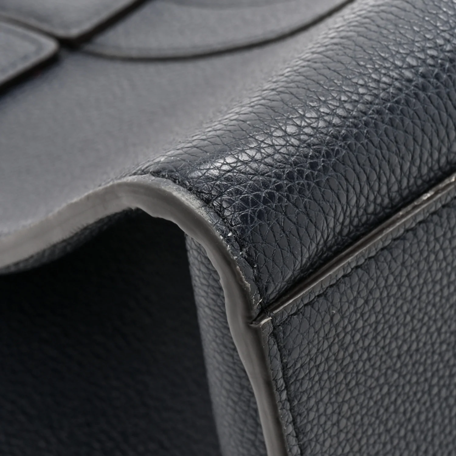 Classic Grain Medium New Bayswater Black - Image 10