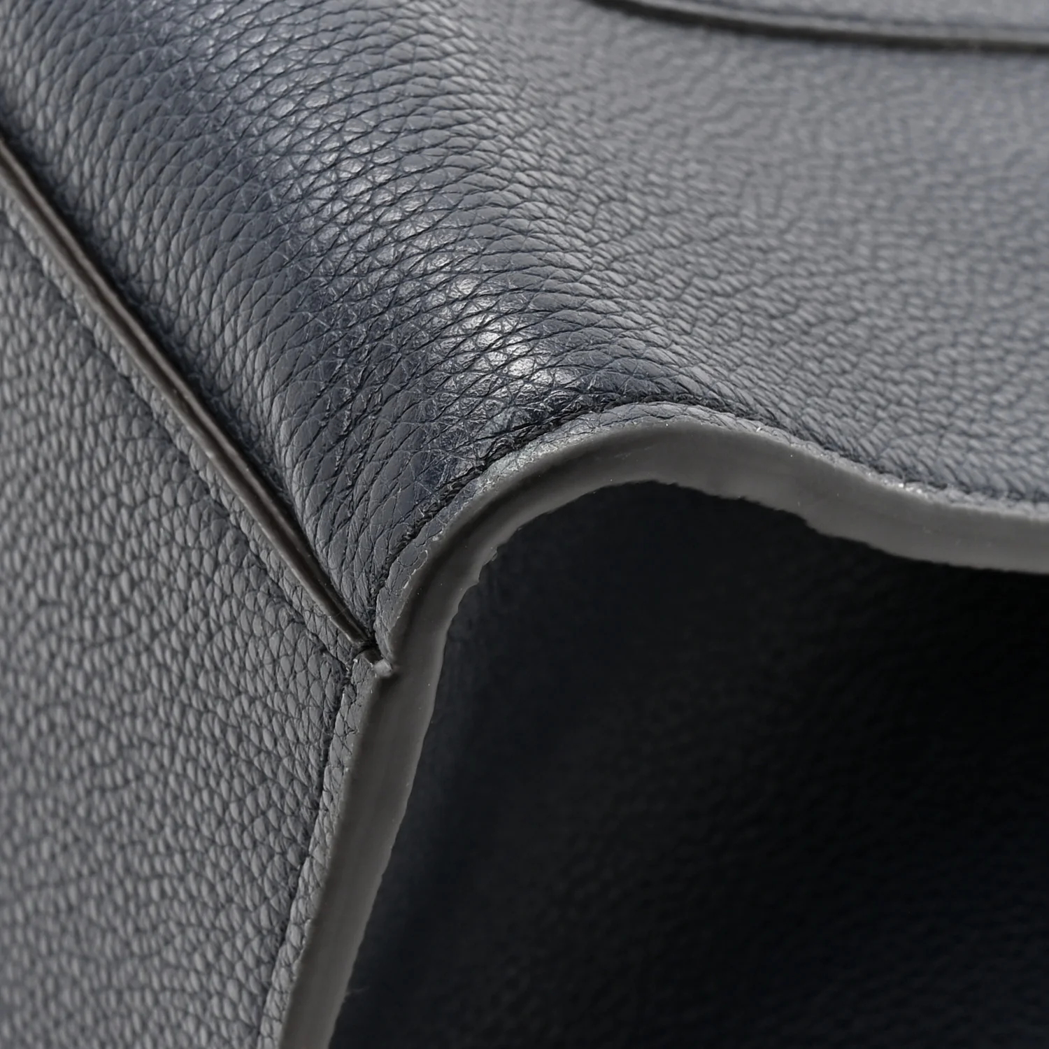 Classic Grain Medium New Bayswater Black - Image 11