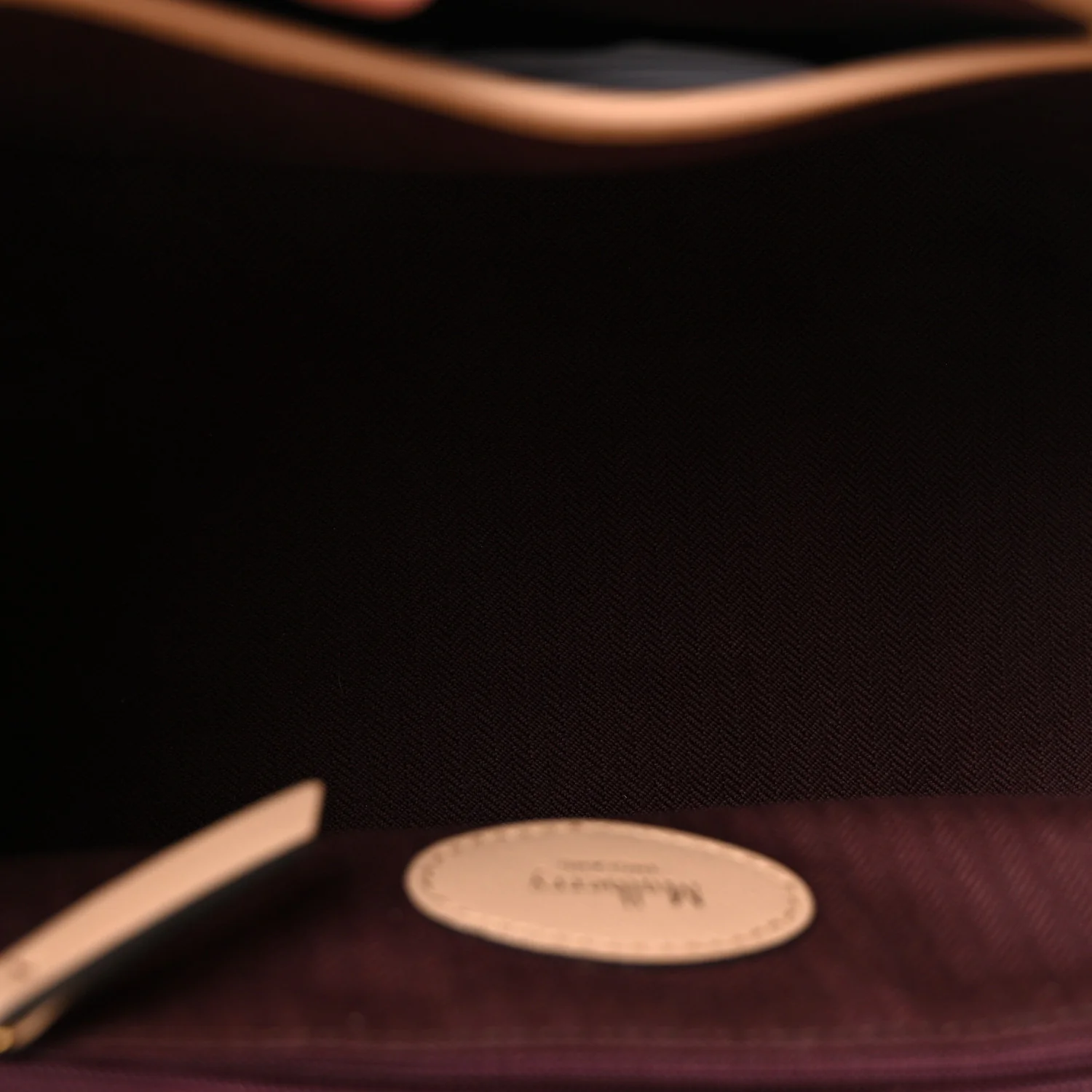 Silky Calfskin Medium Alexa Maple - Image 5