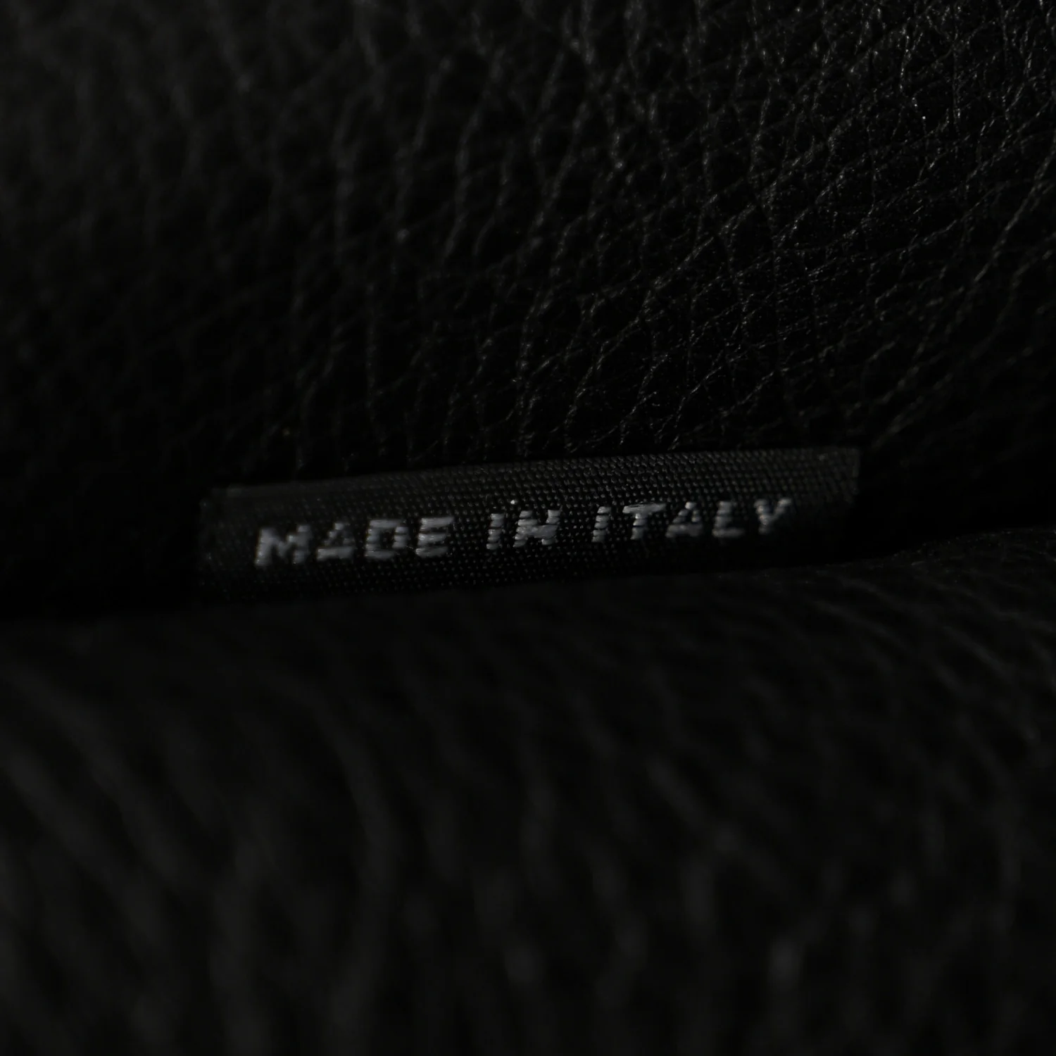 Glace Calfskin Sound Tote Bag Militare Black - Image 7