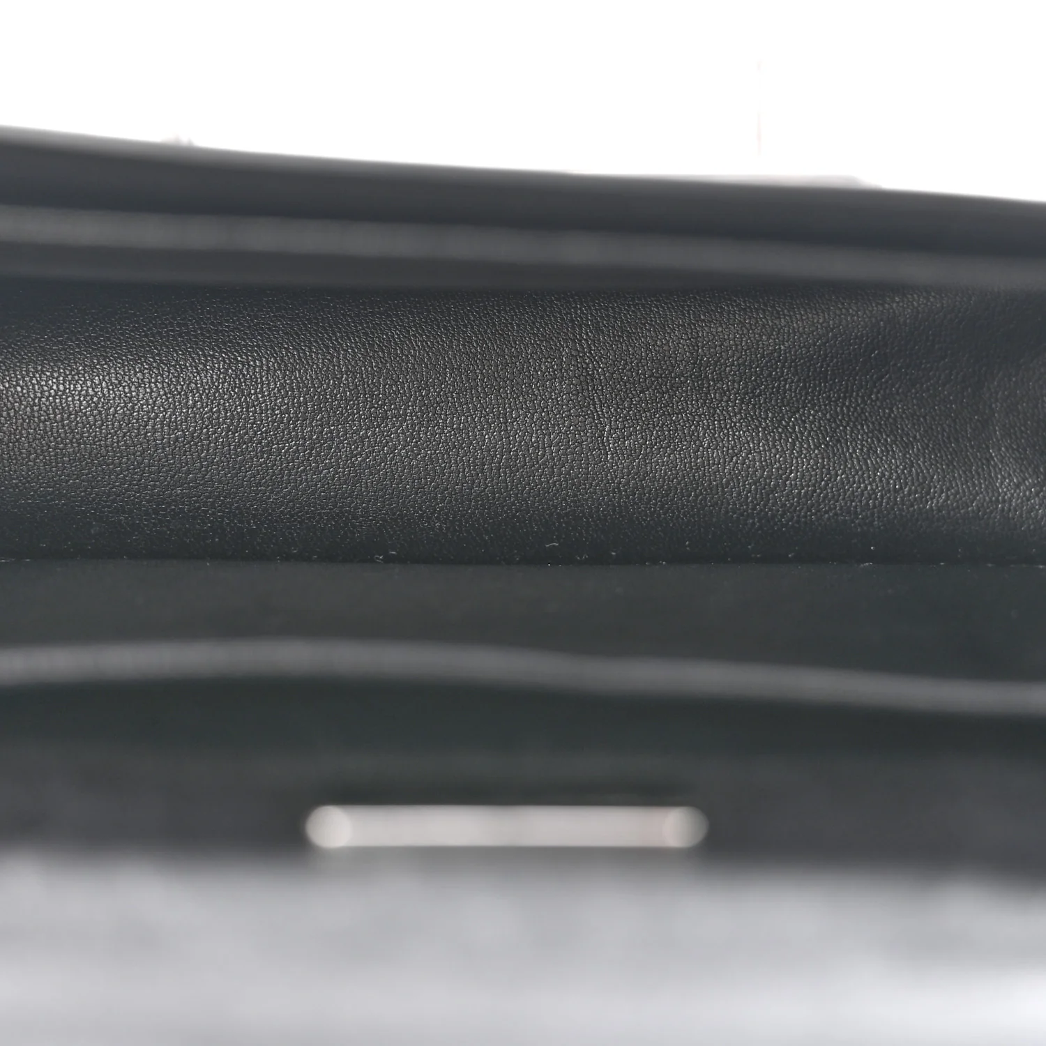 Metallic Vitello Saffiano Cahier Bag Ibisco Black - Image 5