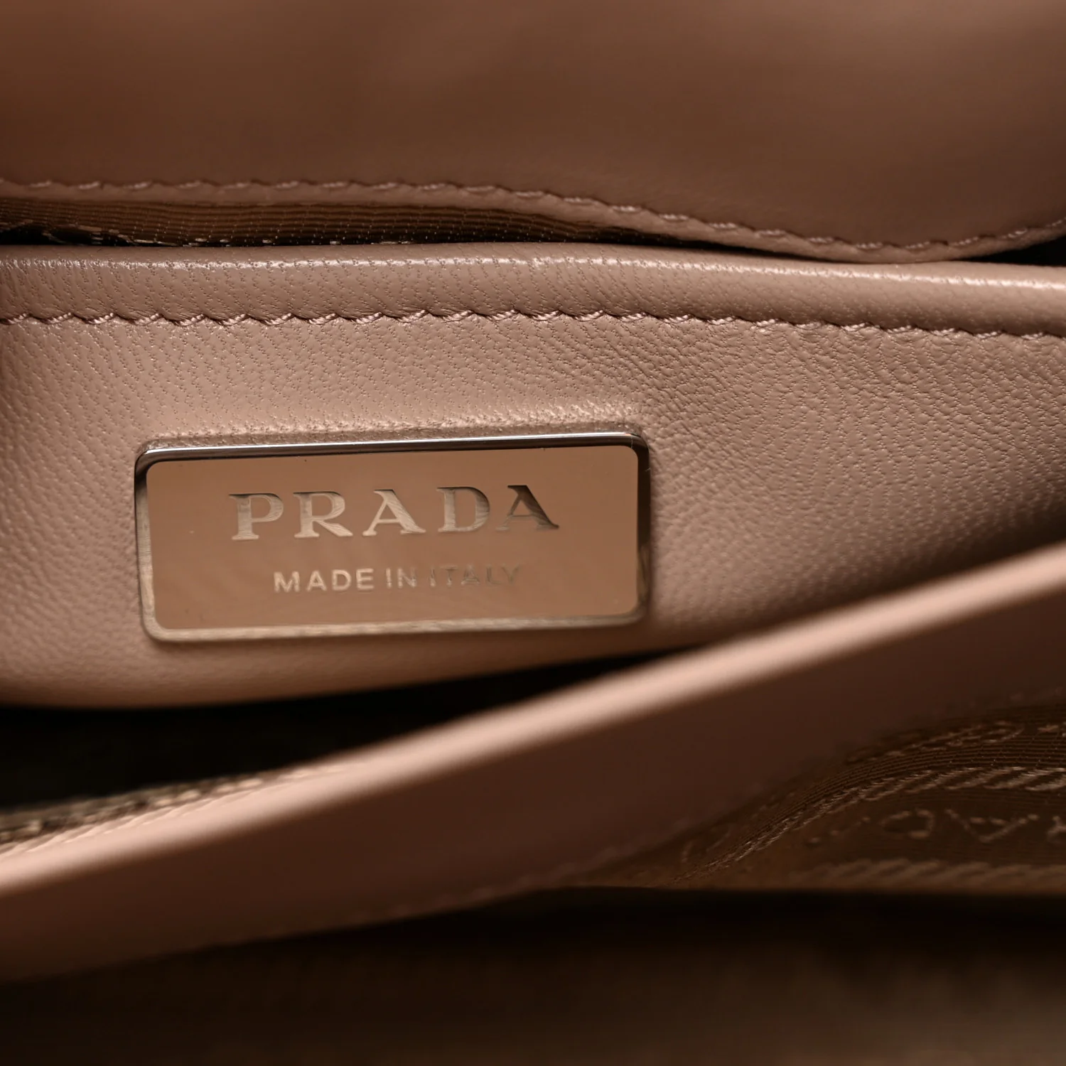 Nappa Triangle Stitched Small Spectrum Bag Cipria - Image 6