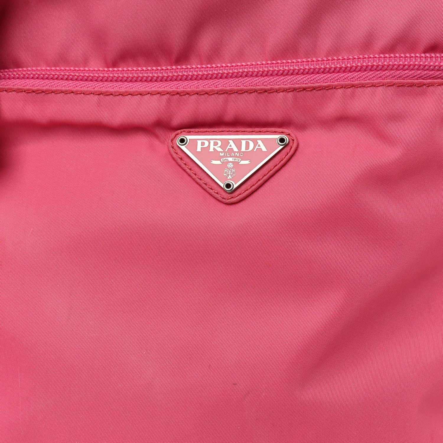 Nylon Messenger Bag Fuxia - Image 15