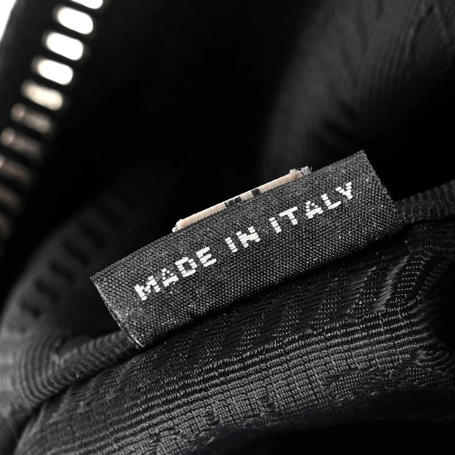 Nylon Re-Edition 2005 Shoulder Bag Black - Image 7