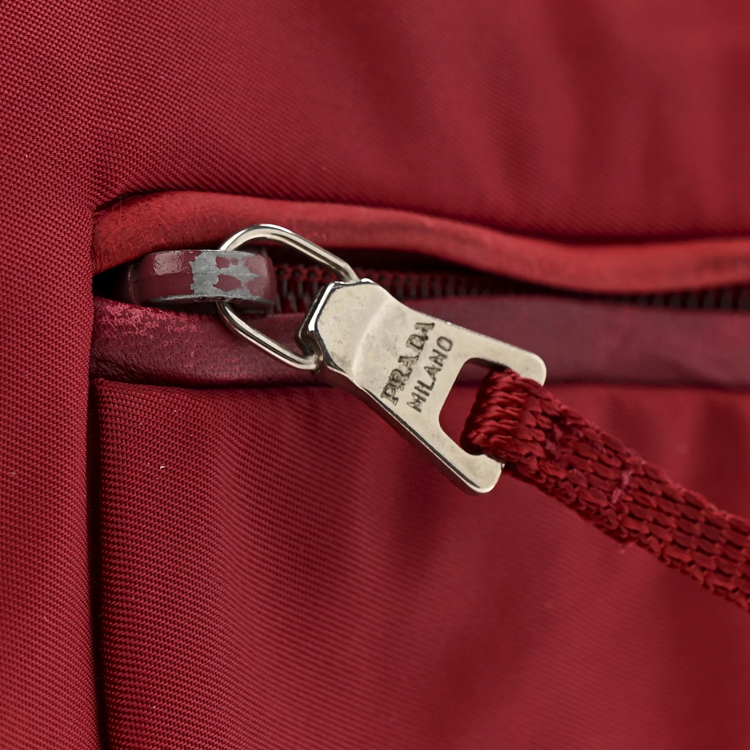 Nylon Zip Tote Bag Granato - Image 16