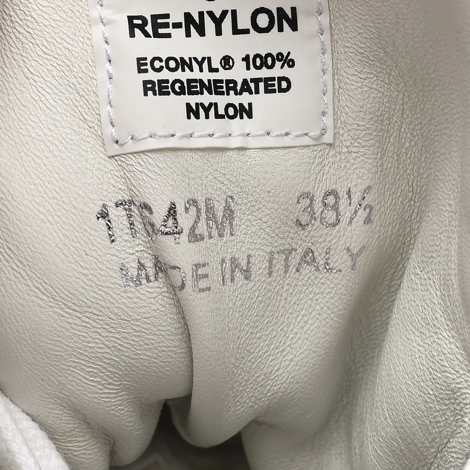 Re-Nylon Gabardine Spazzolato Macro Quilted Triangle Logo High Top 45mm Sneakers 38.5 White - Image 10