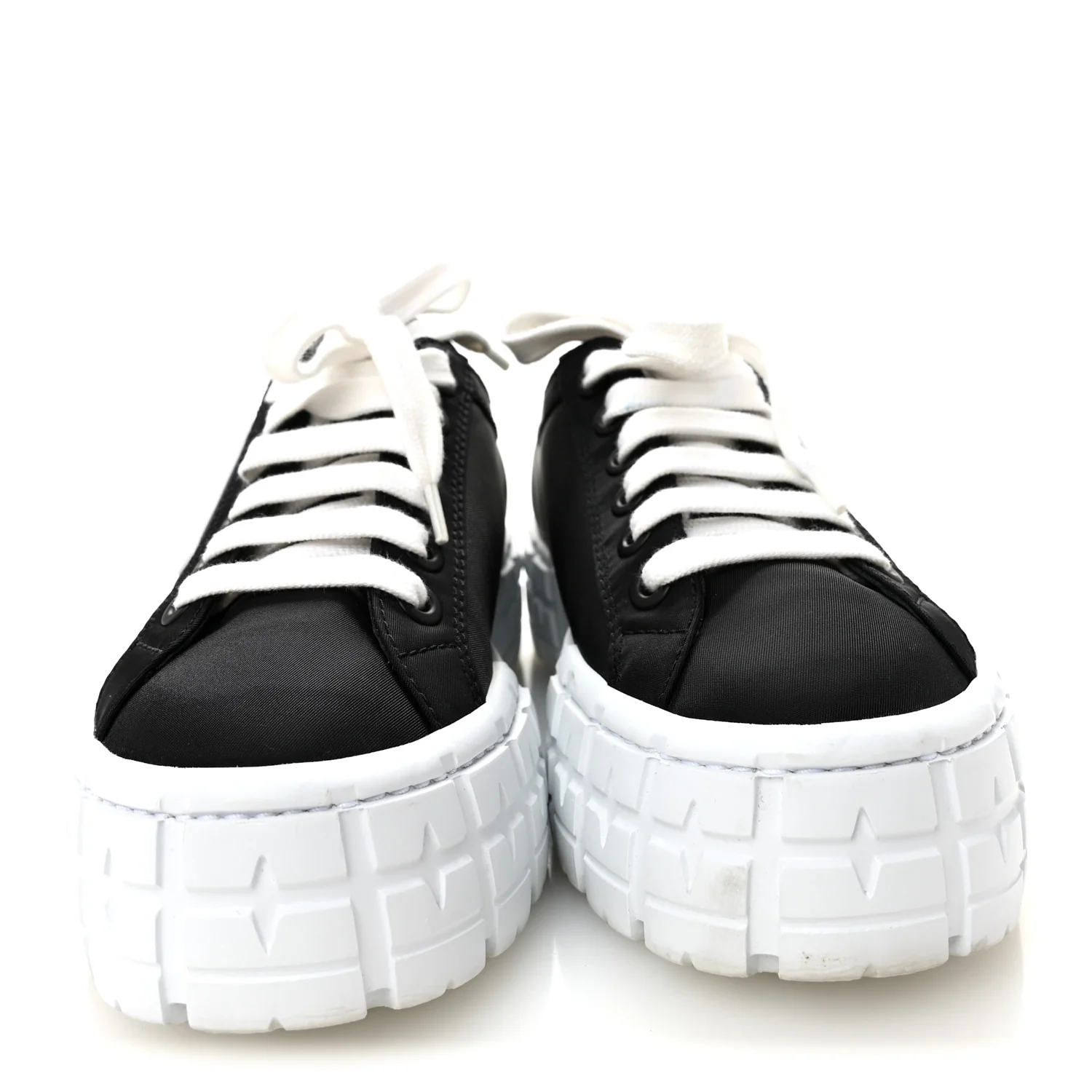 Re-Nylon Gabardine Triangle Logo Double Wheel 50mm Sneakers 38 Black - Image 3