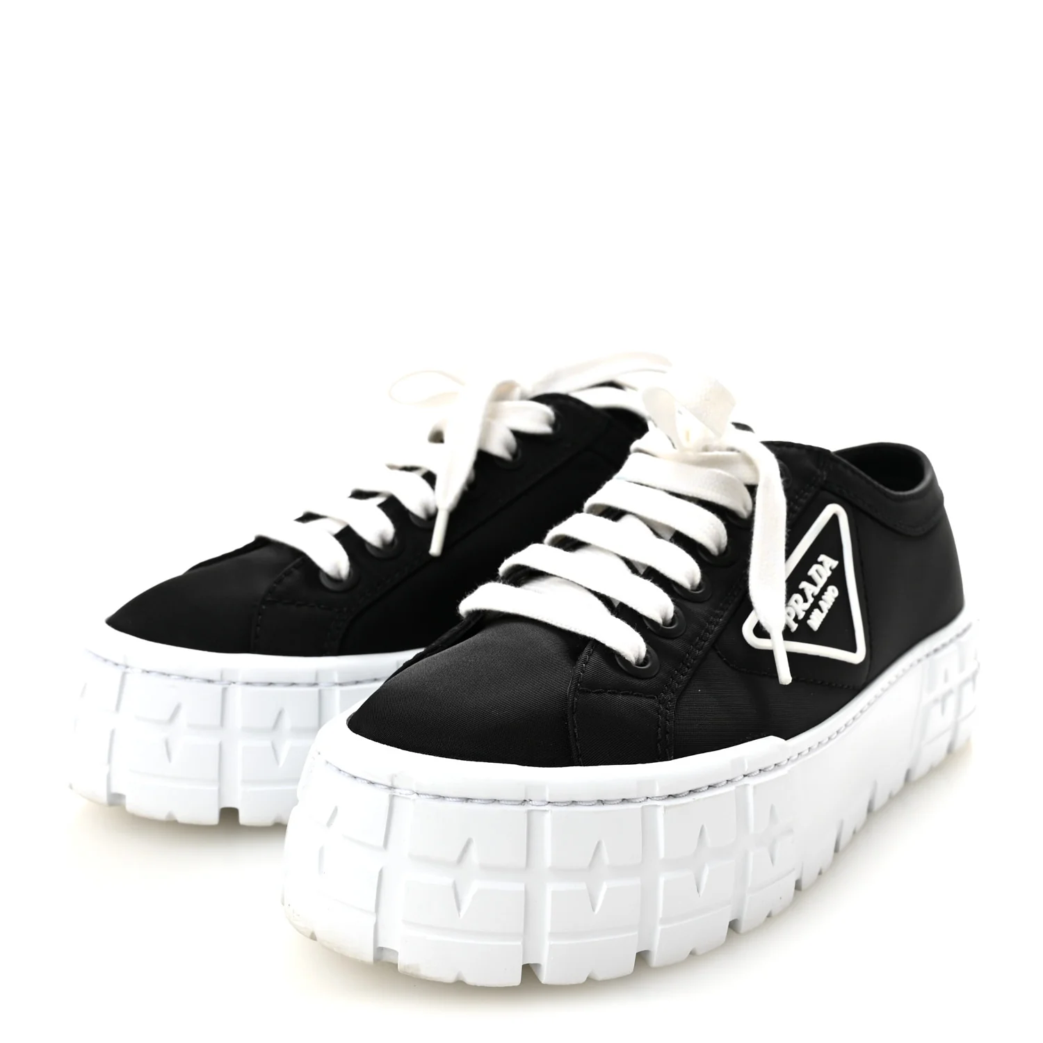 Re-Nylon Gabardine Triangle Logo Double Wheel 50mm Sneakers 38 Black - Image 4