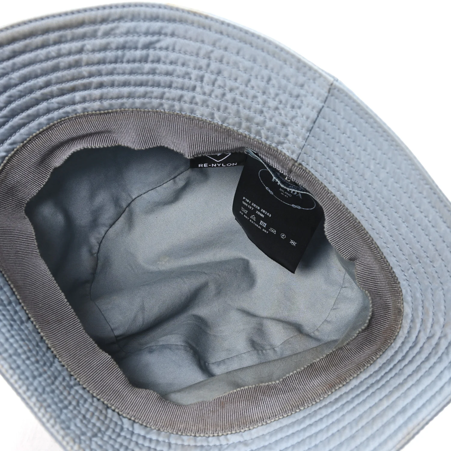Re-Nylon Metal Triangle Logo Womens Bucket Hat Astrale - Image 7