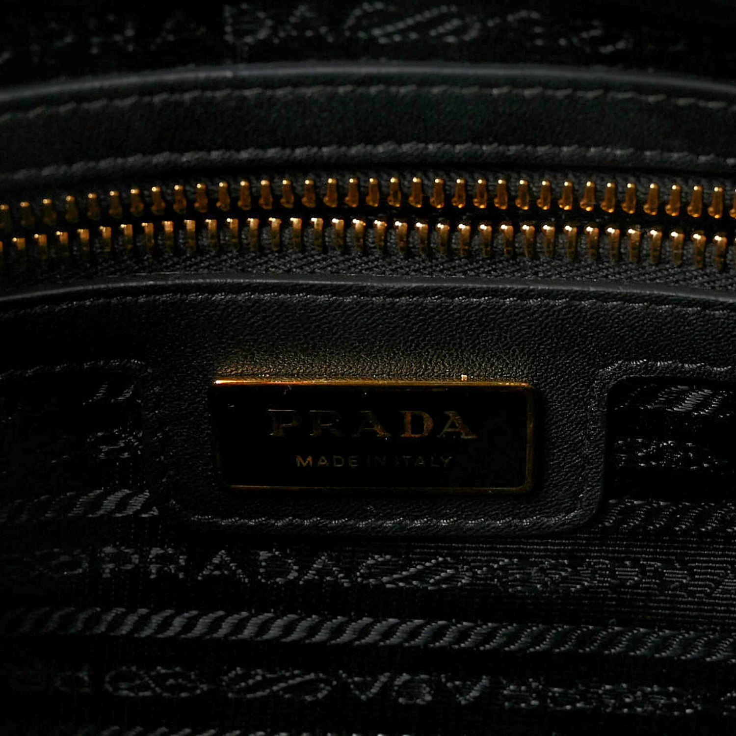Re-Nylon Saffiano Medium Re-Edition 1978 Top Handle Bag Black - Image 6