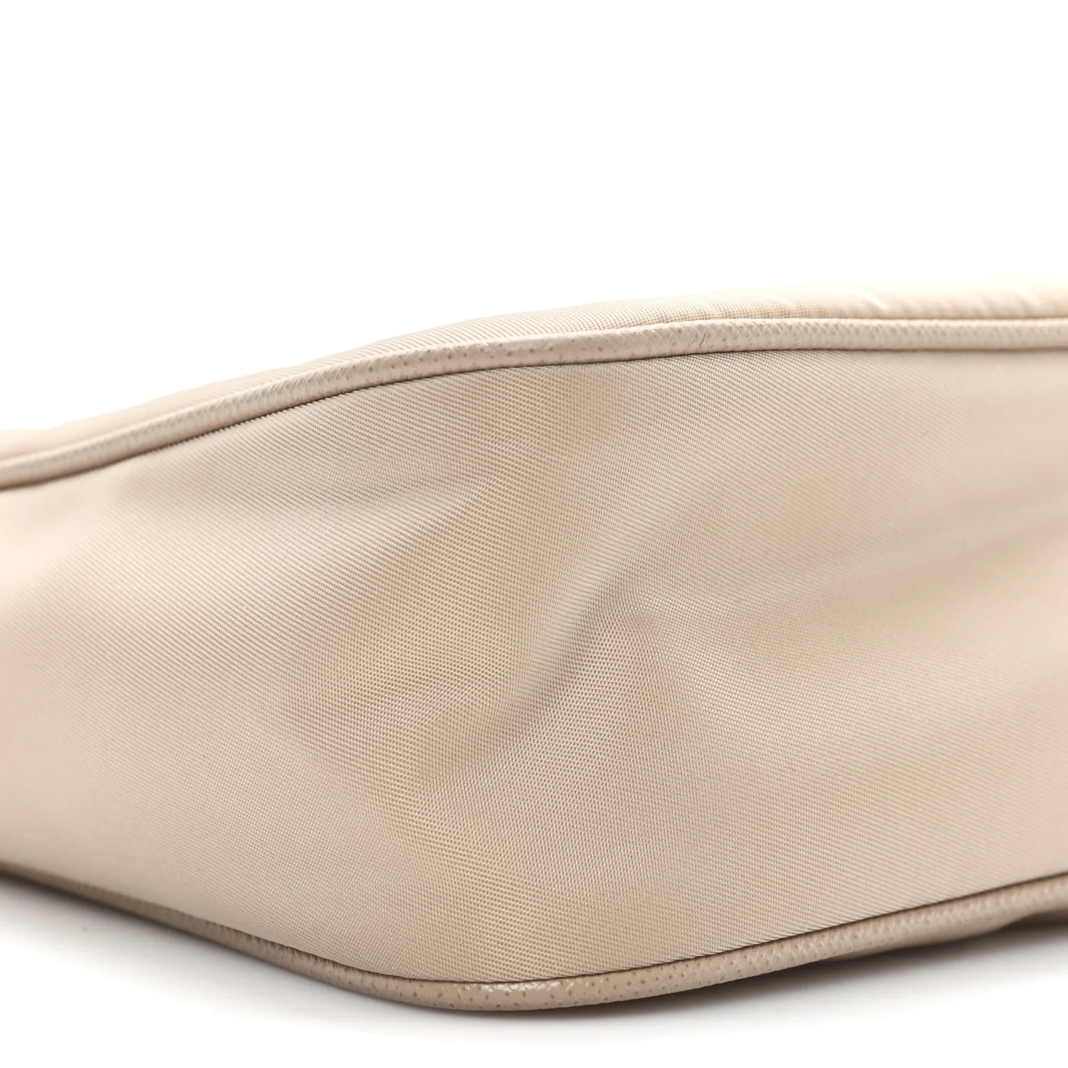 Re-Nylon Saffiano Mini Re-Edition 2005 Bag Cammeo - Image 9