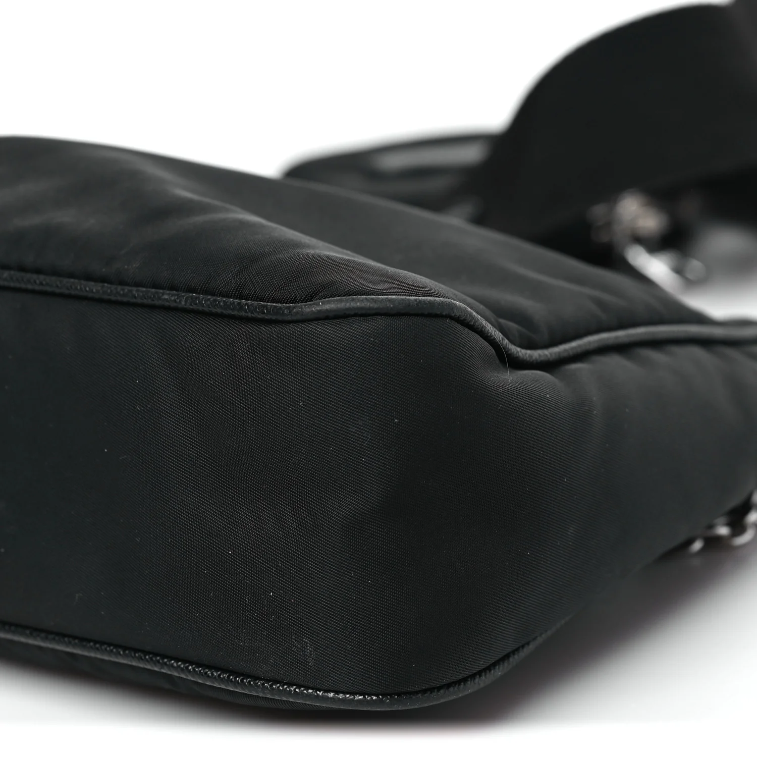 Re-Nylon Saffiano Re-Edition 2005 Shoulder Bag Black - Image 10