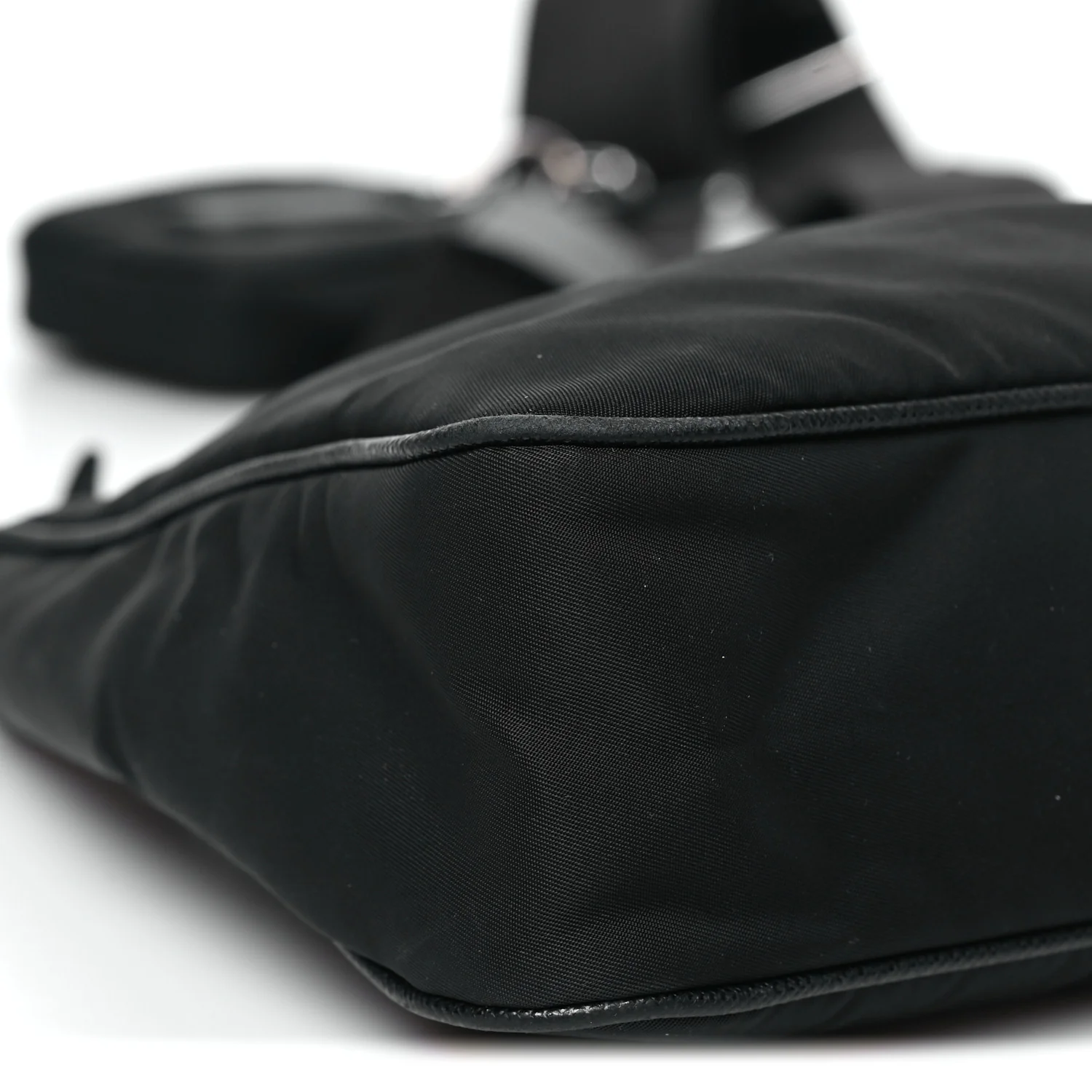 Re-Nylon Saffiano Re-Edition 2005 Shoulder Bag Black - Image 9