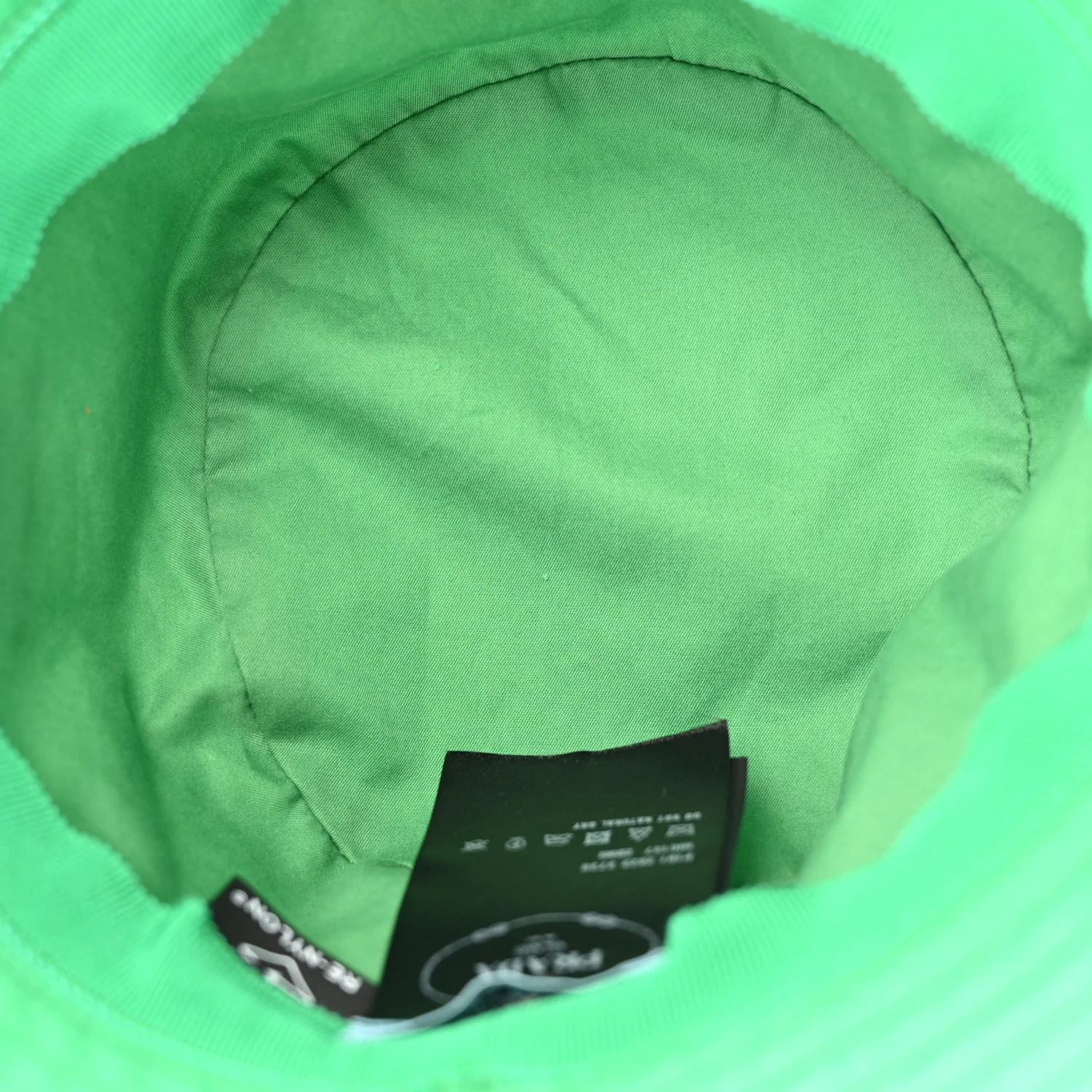 Re-Nylon Triangle Womens Bucket Hat S Menta - Image 7