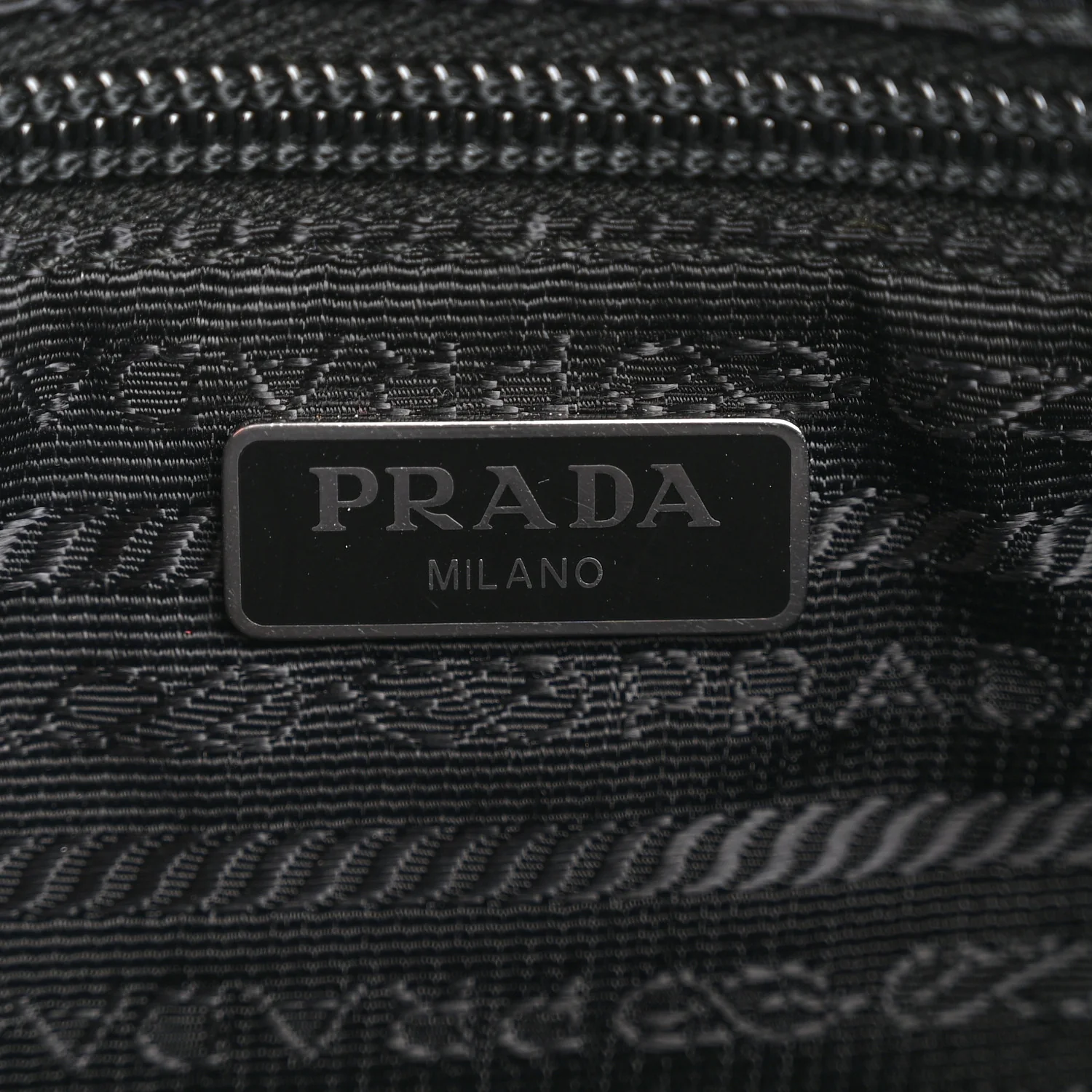 Re-Nylon Vela Pouch Black - Image 6
