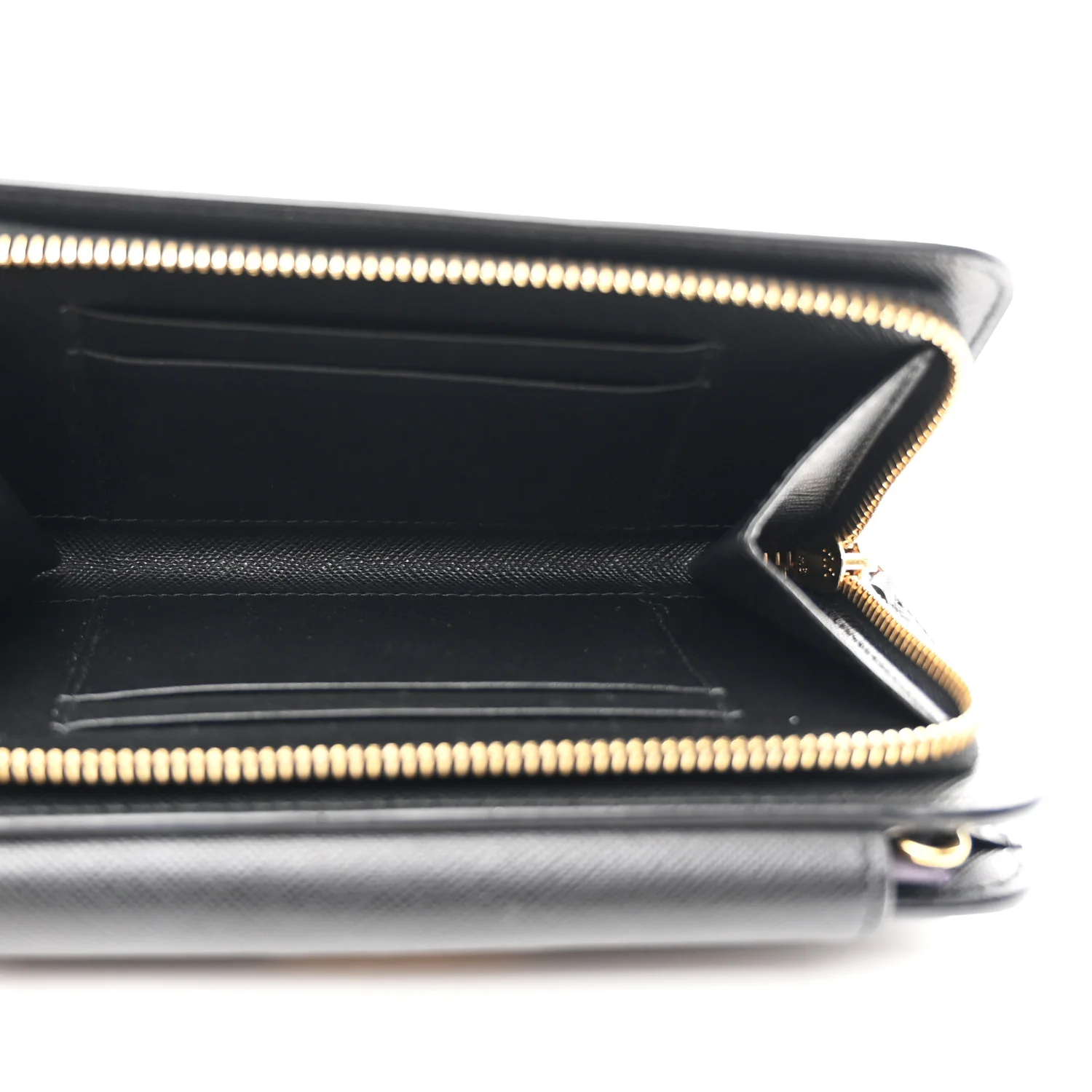 Saffiano Chain Wallet Black - Image 5