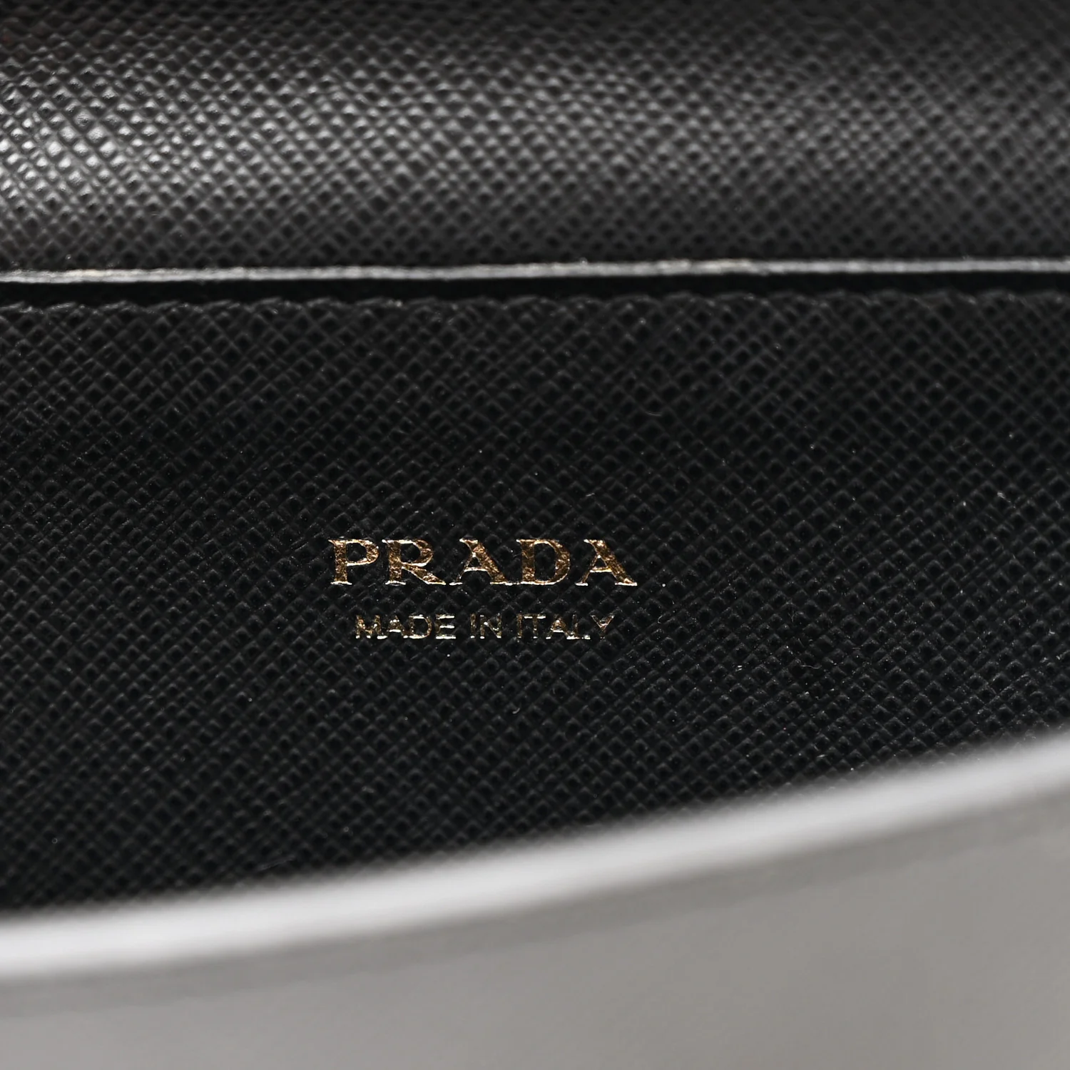 Saffiano Chain Wallet Black - Image 7