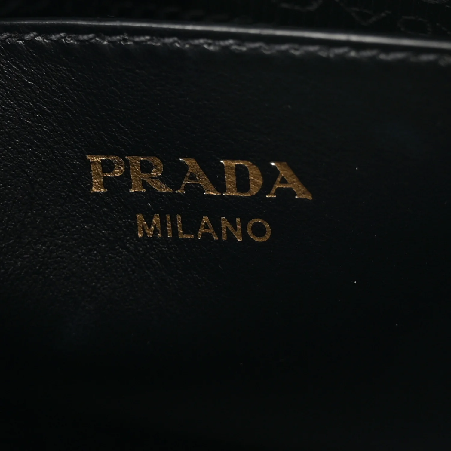 Saffiano City Calfskin Esplanade Crossbody Bag Black - Image 6