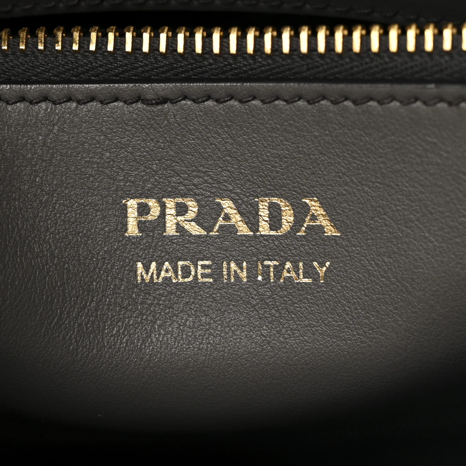 Saffiano City Calfskin Medium Esplanade Tote Mercurio - Image 6