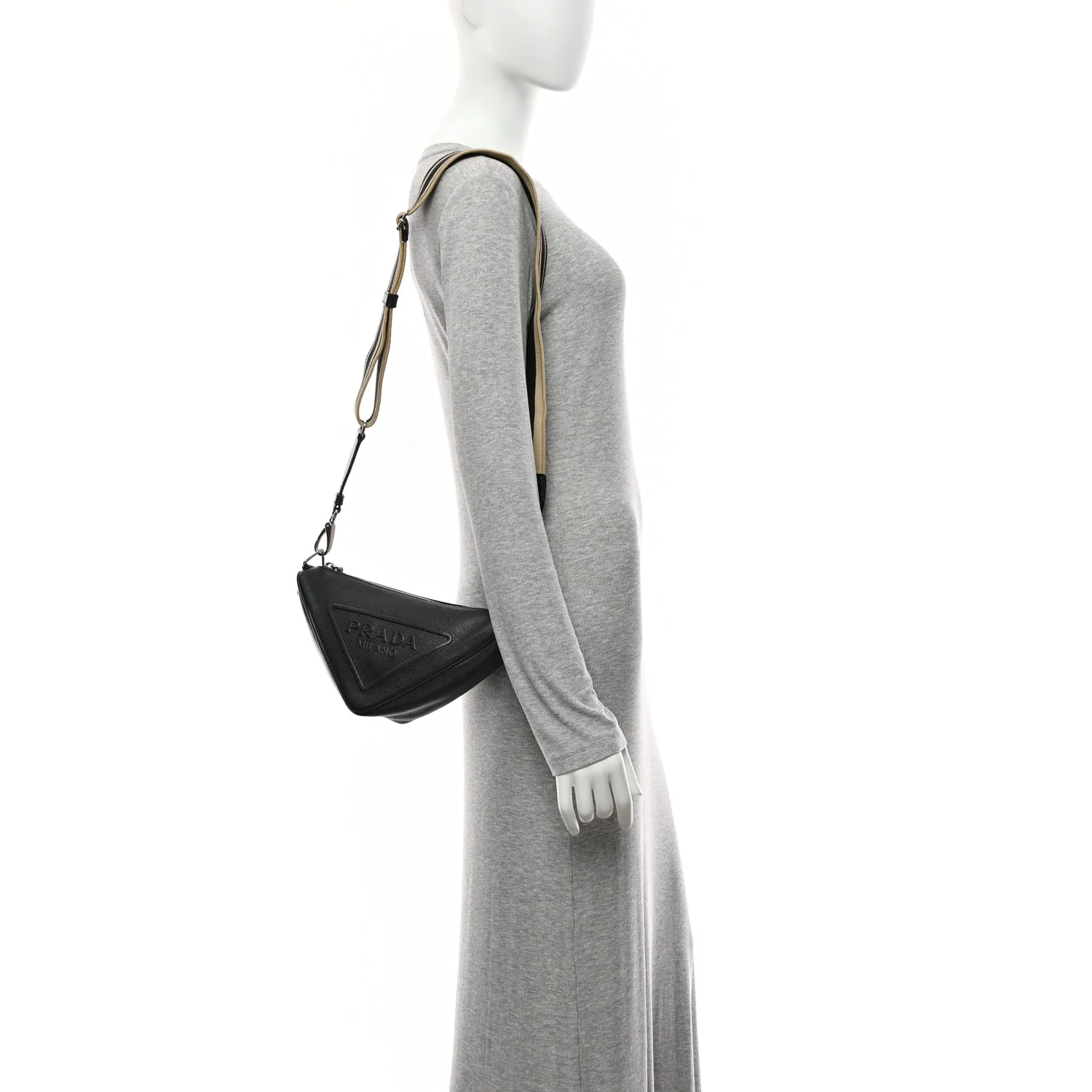 Saffiano Cuir Triangle Logo Embossed Triangle Shoulder Bag Black - Image 2