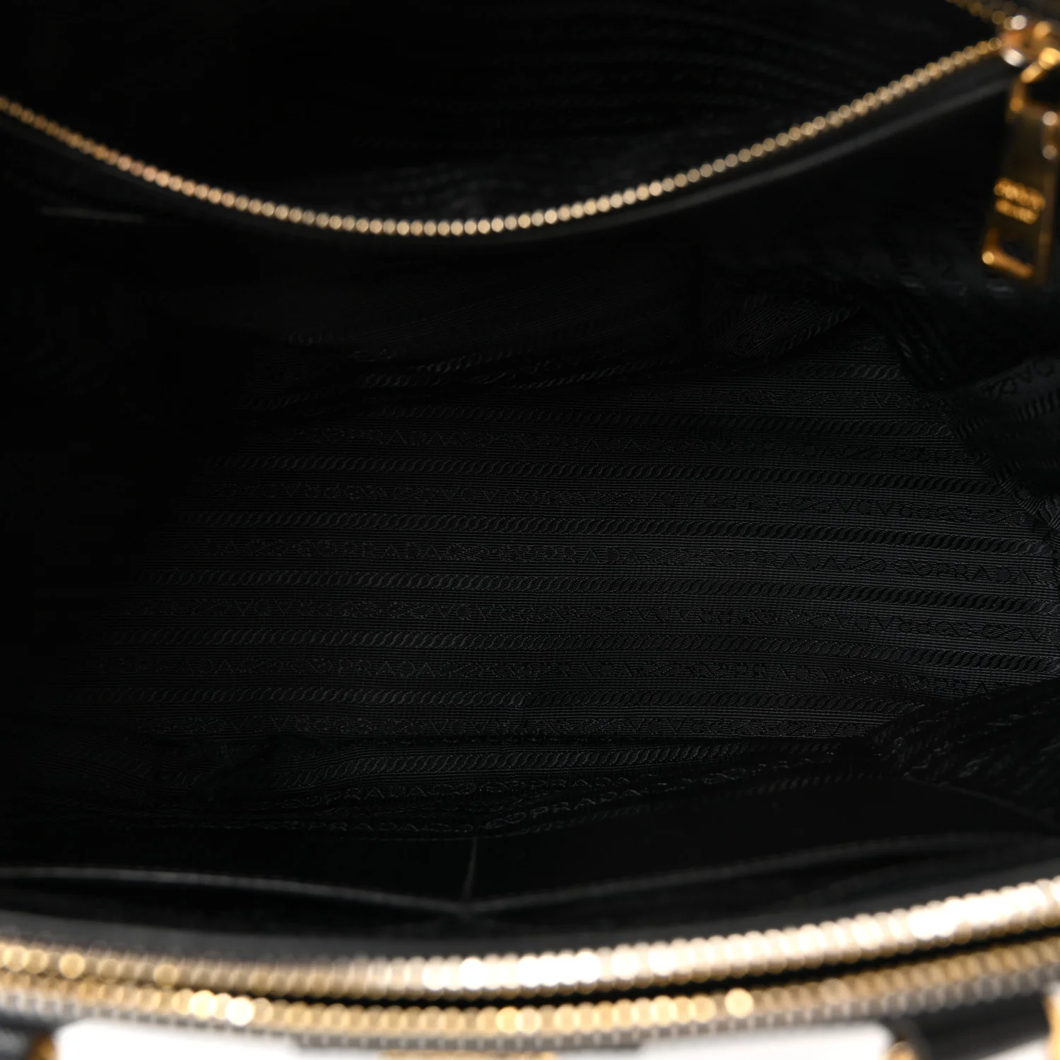 Saffiano Lux Large Galleria Double Zip Tote Black - Image 5