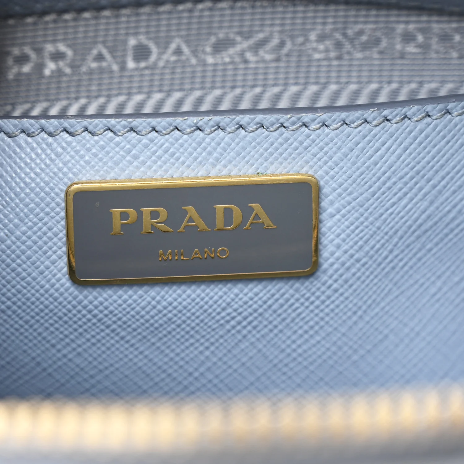 Saffiano Lux Medium Promenade Tote Astrale - Image 7