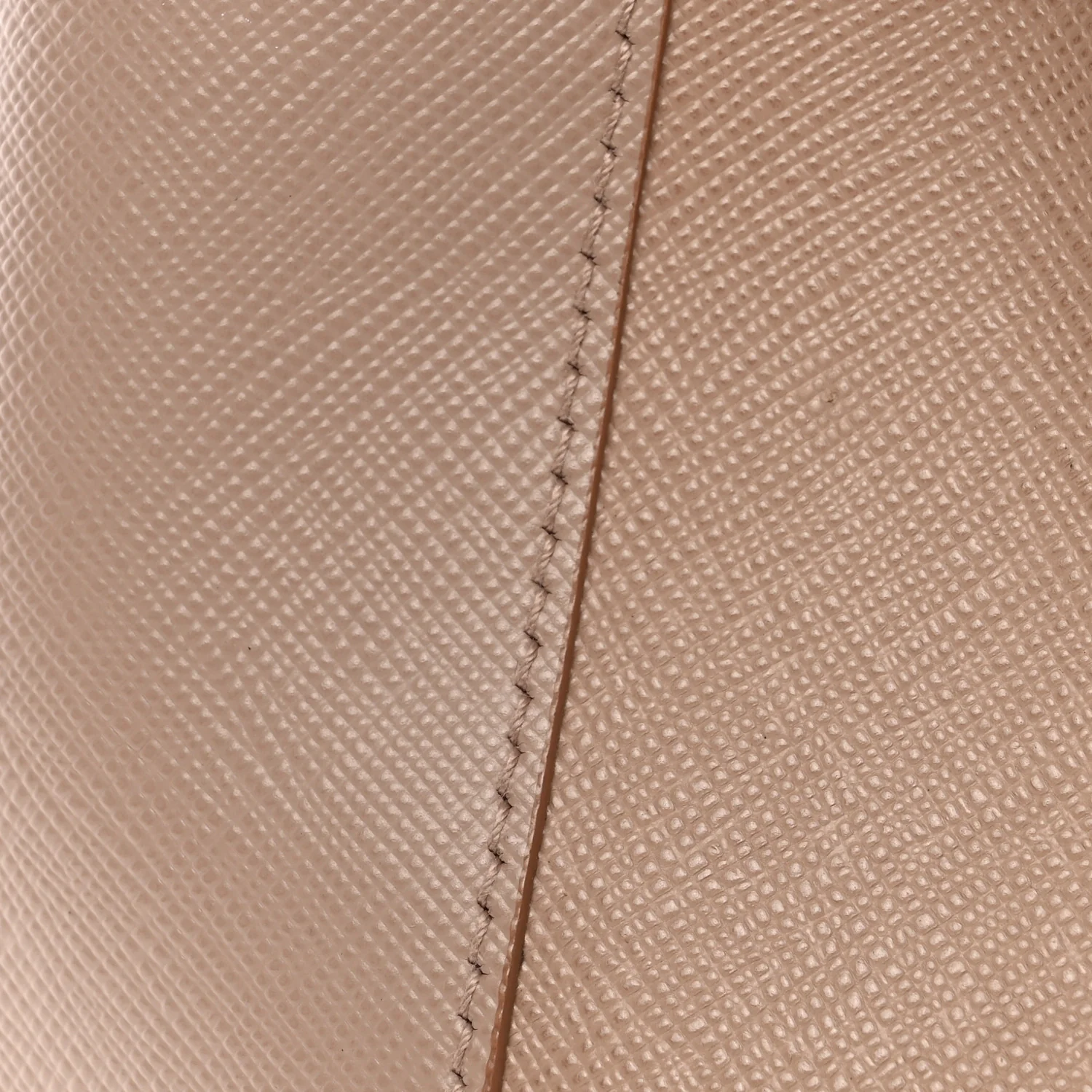 Saffiano Lux Medium Tote Cammeo - Image 13