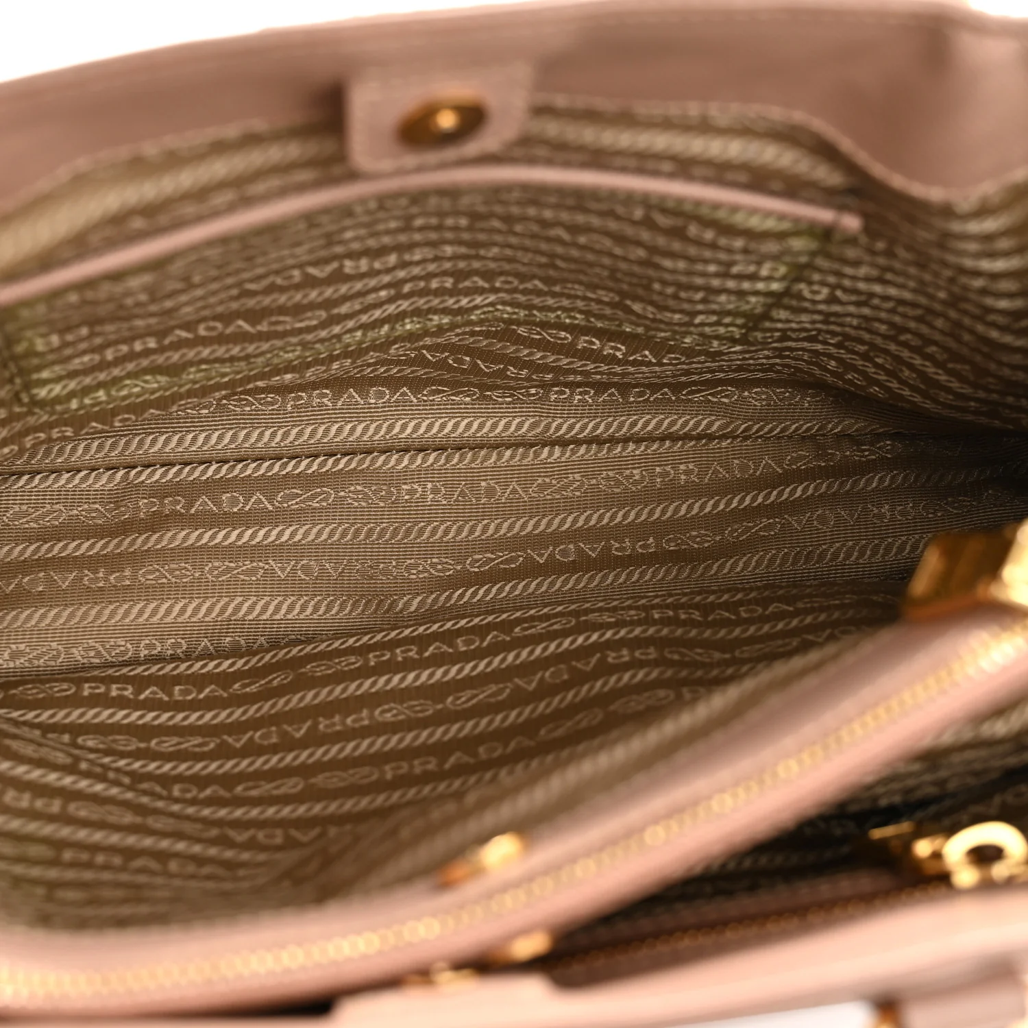 Saffiano Lux Medium Tote Cammeo - Image 11