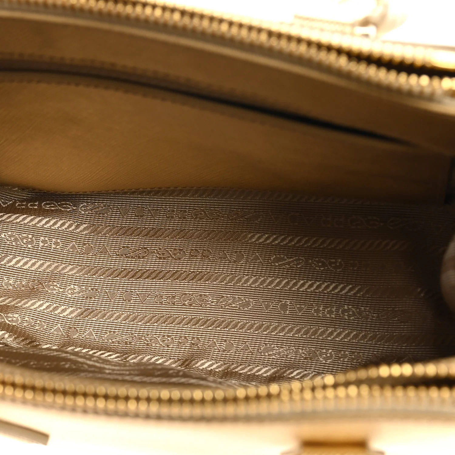 Saffiano Lux Mini Galleria Double Zip Tote Platino - Image 5
