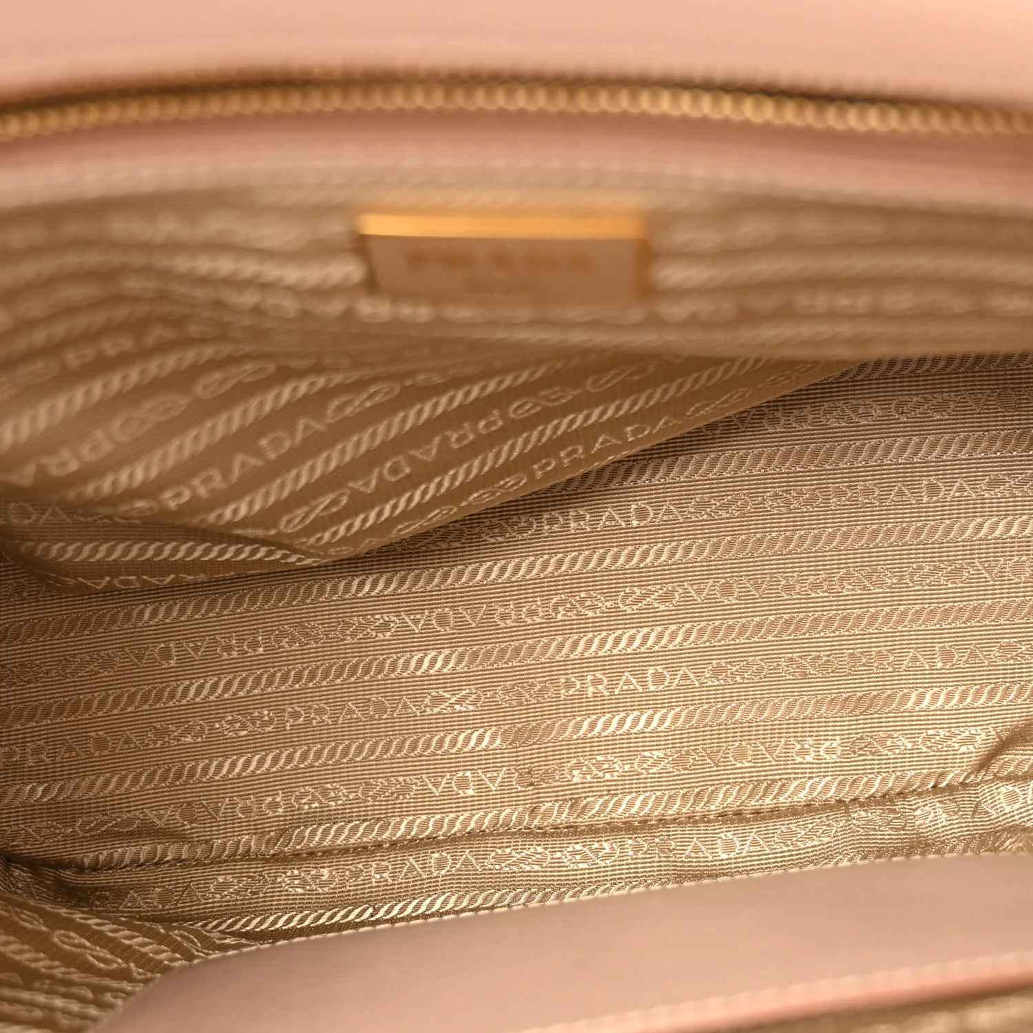 Saffiano Lux Small Galleria Double Zip Tote Cammeo - Image 5