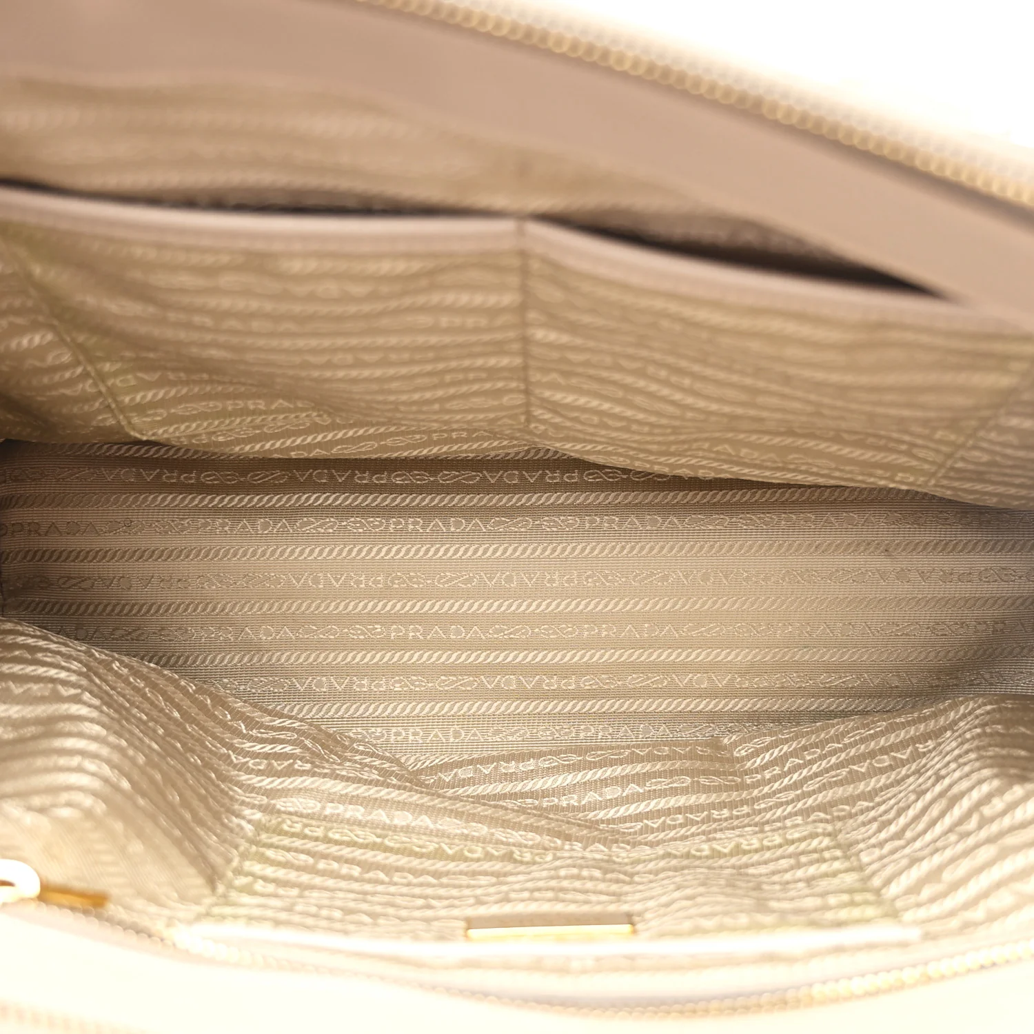 Saffiano Medium Galleria Double Zip Tote Pomice - Image 5