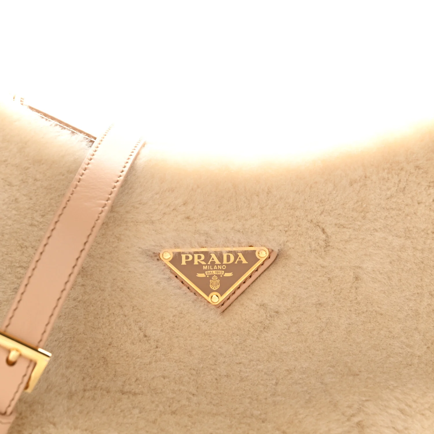 Shearling Arque Shoulder Bag Ecru Noisette - Image 7