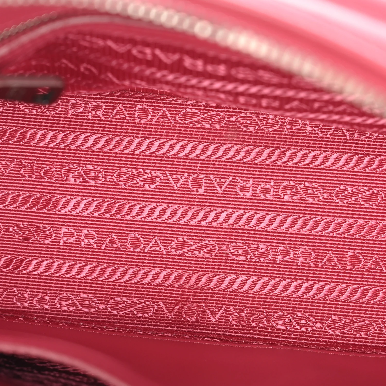 Soft Calfskin Diagramme Camera Bag Peonia - Image 7
