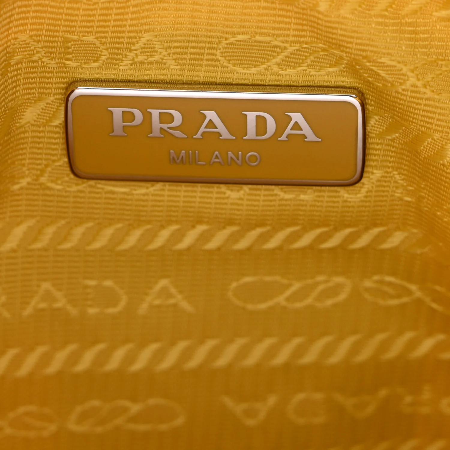 Tessuto Nylon Gaufre Shoulder Bag Giallo - Image 10