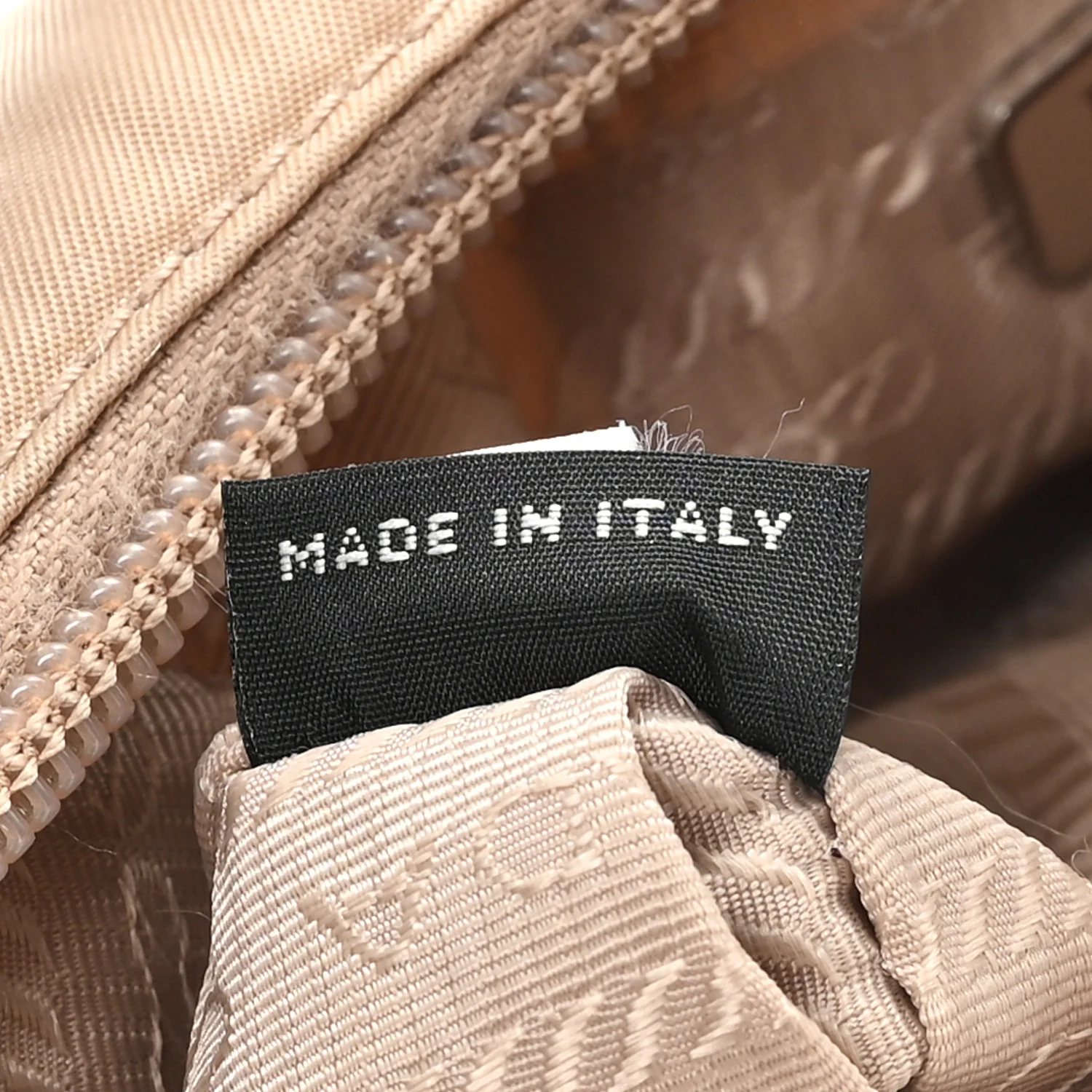 Tessuto Nylon Mini Re-Edition 2000 Bag Cammeo - Image 7