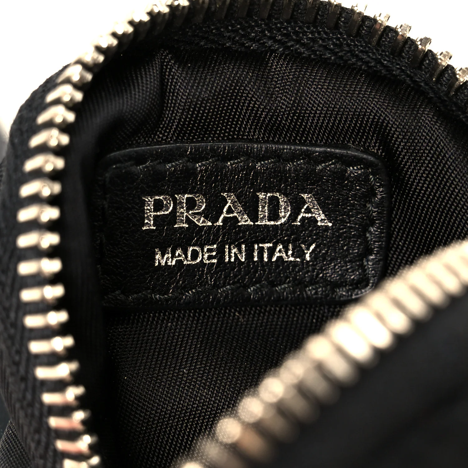 Tessuto Nylon Pocket Smartphone Case Black - Image 6