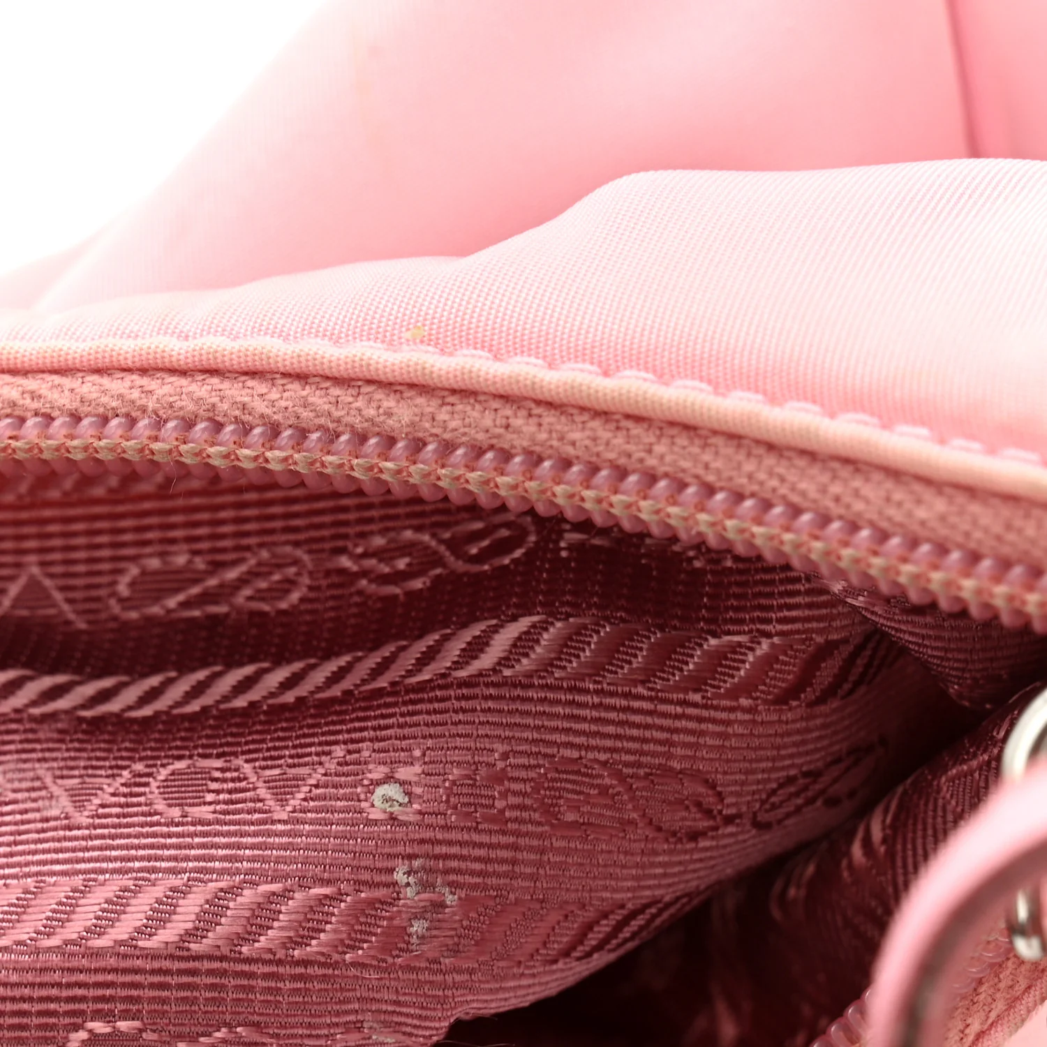 Tessuto Nylon Saffiano Mini Re-Edition 2000 Bag Rosa - Image 13