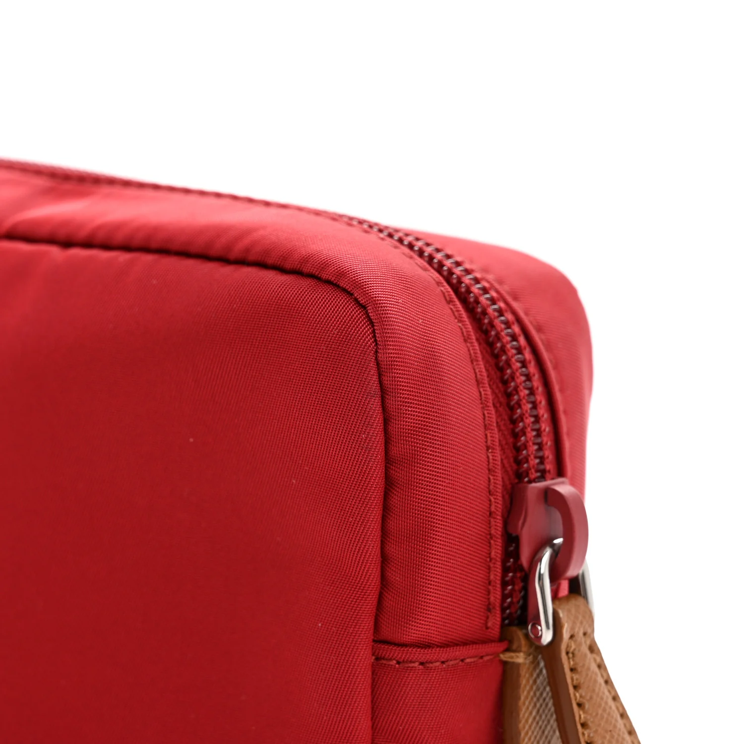 Tessuto Nylon Vela Saffiano Necessaire Wristlet Pouch Cherry - Image 10