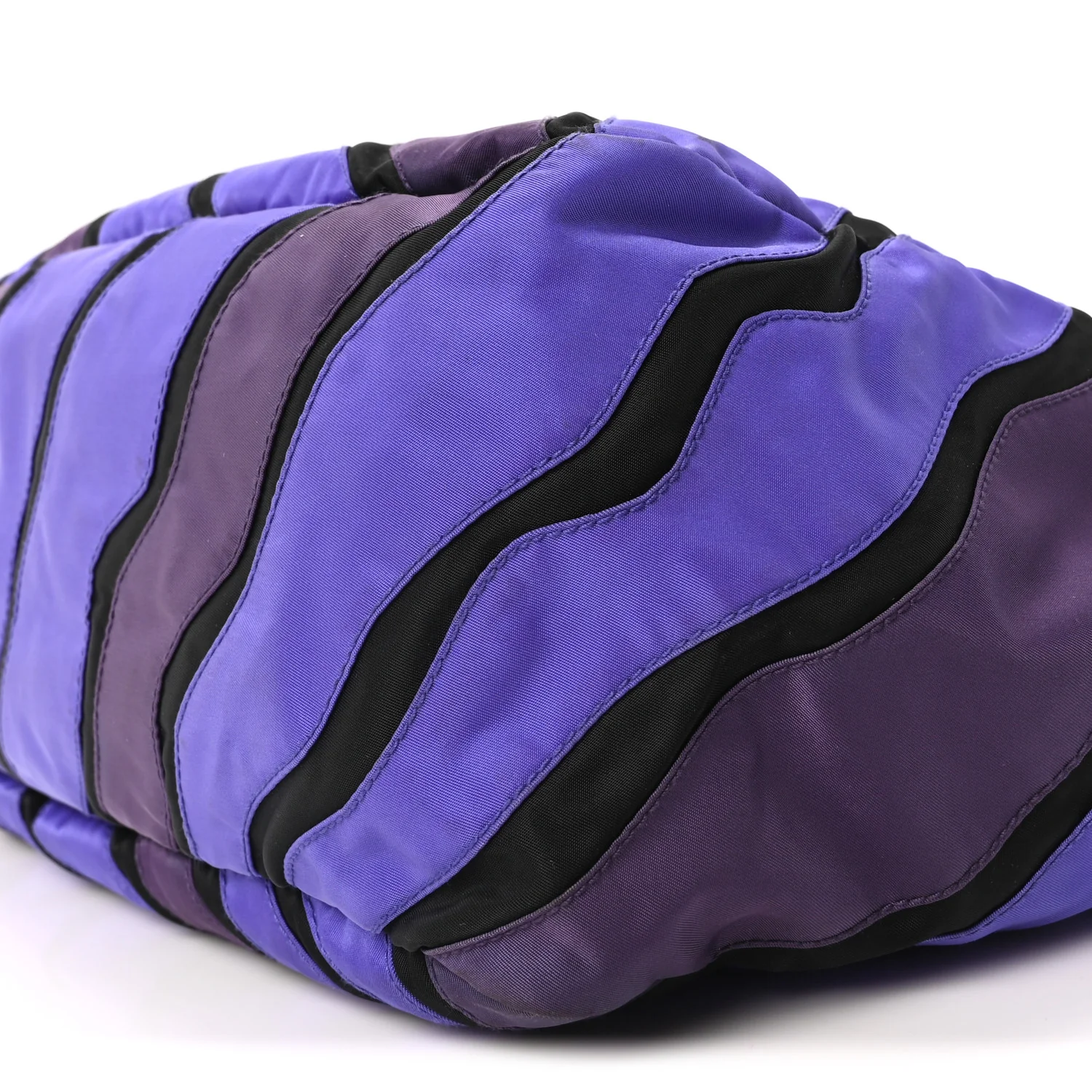 Tessuto Nylon Waves Chain Tote Multicolor - Image 10
