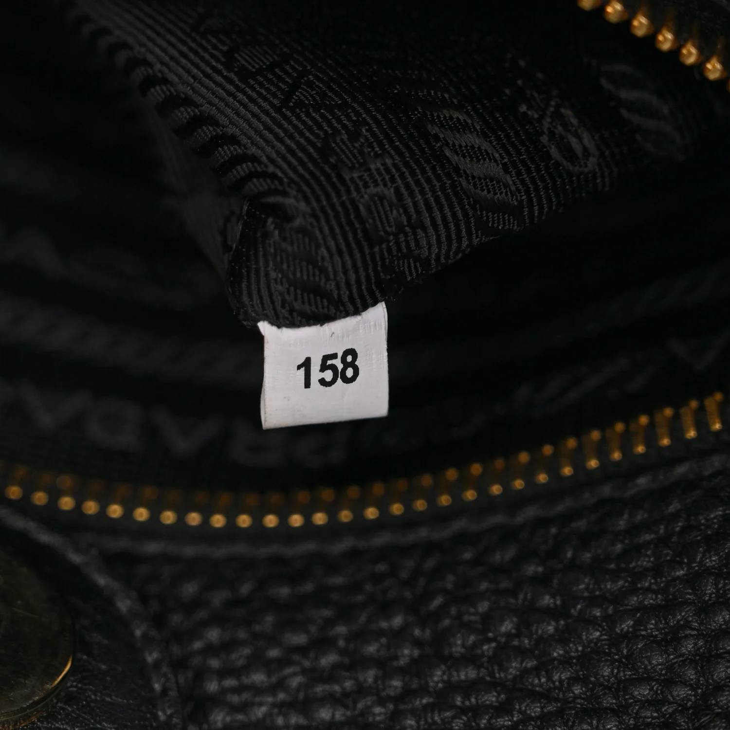 Vitello Daino Hobo Messenger Bag Black - Image 7