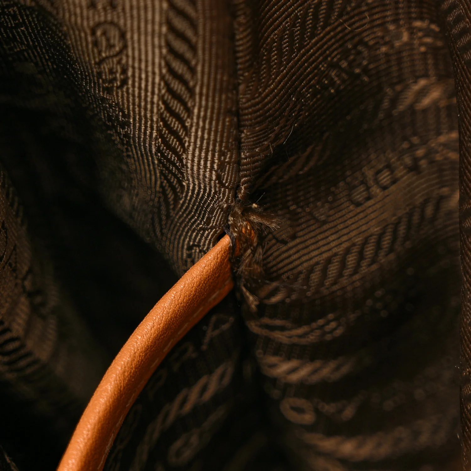 Vitello Daino Side Zip Shopper Tote Caramel - Image 12
