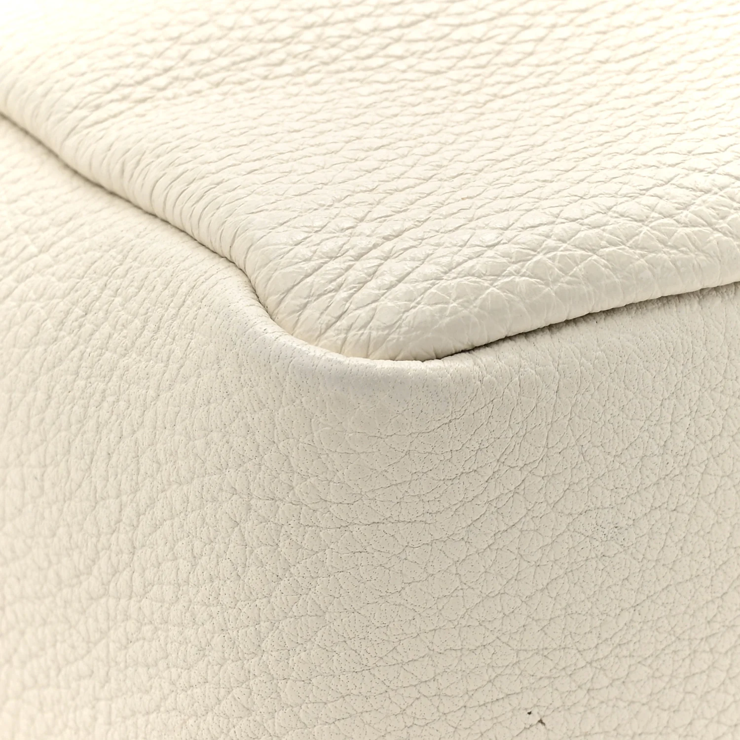 Vitello Daino Soft Medium Double Zip Shoulder Bag White - Image 11