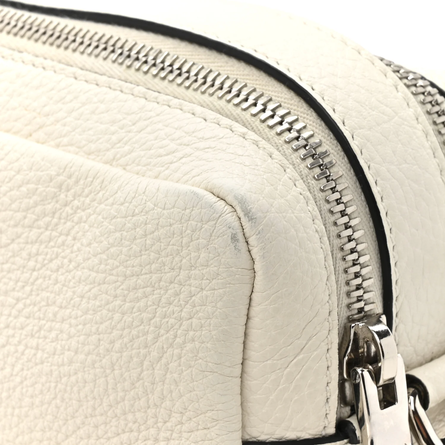 Vitello Daino Soft Medium Double Zip Shoulder Bag White - Image 12