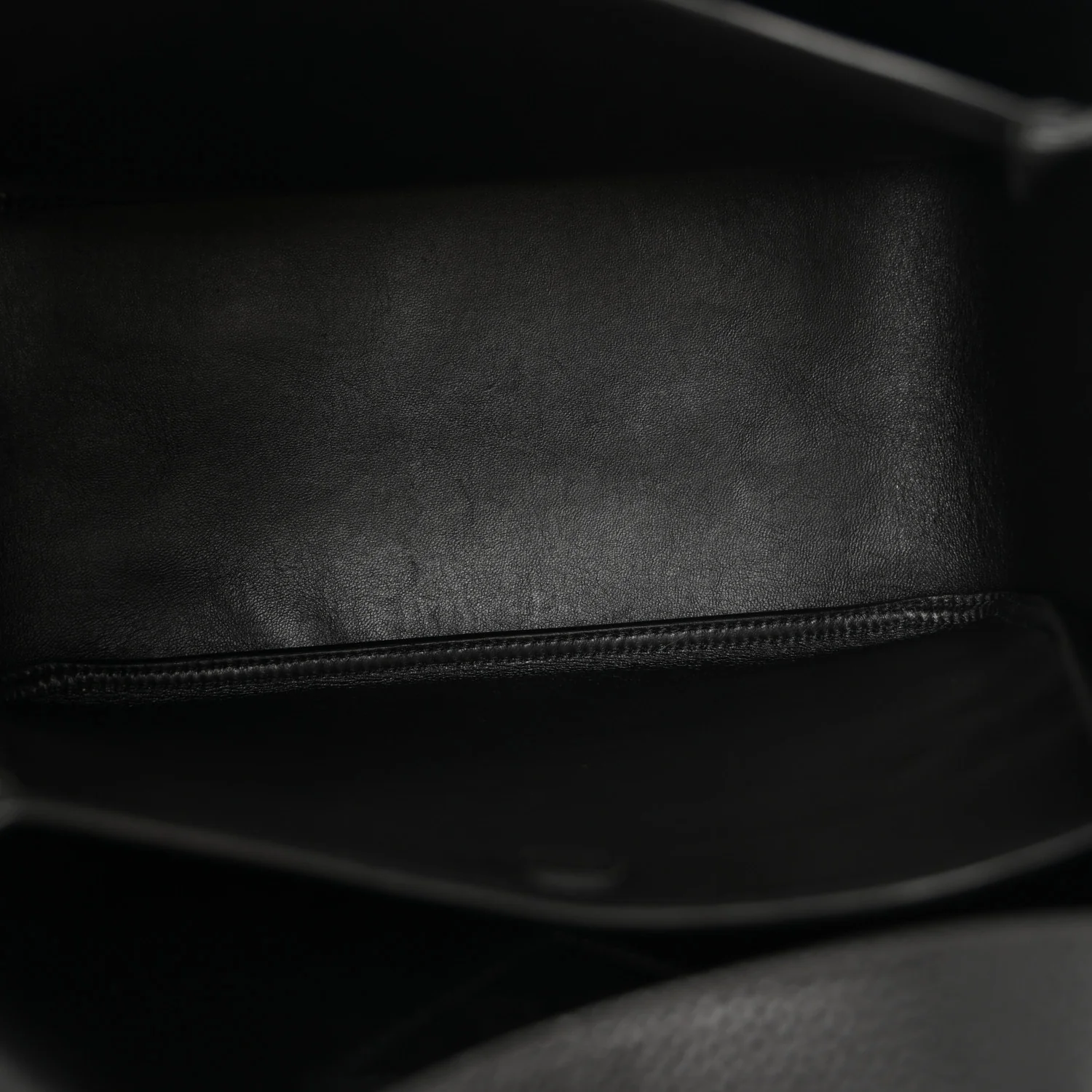 Vitello Daino Soft Medium Dynamique Tote Black - Image 5