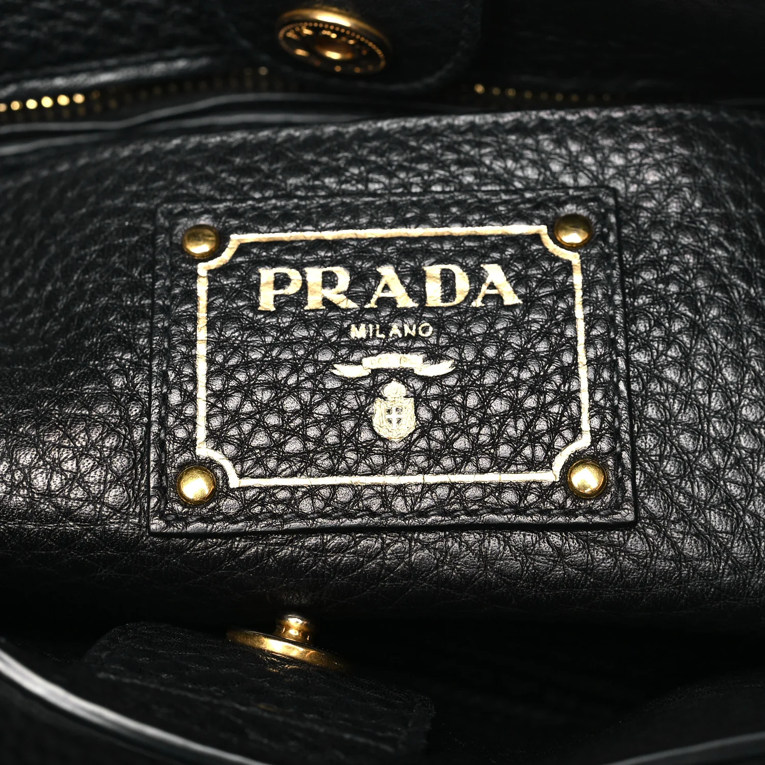 Vitello Daino Tote Black - Image 6